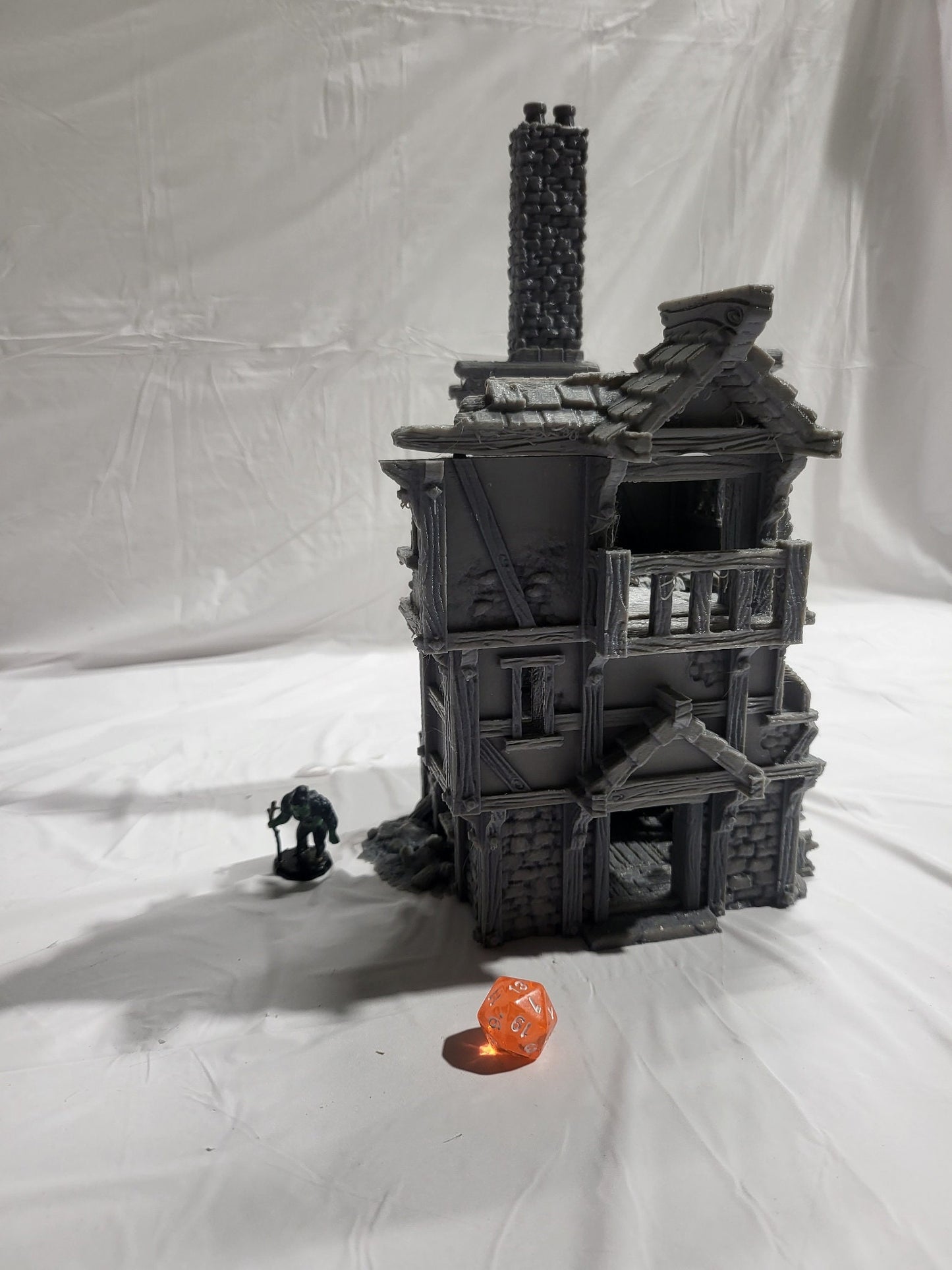 Ruins, Barenfall, Ruin terrain, War Terrain, Dark Realms, Tower, Tower Ruins, Arkenfel, Tower or Sorrow, Warhammer, Dungeons and Dragons, Warhammer Terrain, gift, Terrain Gift, 28mm terrain, Tabletop Terrain