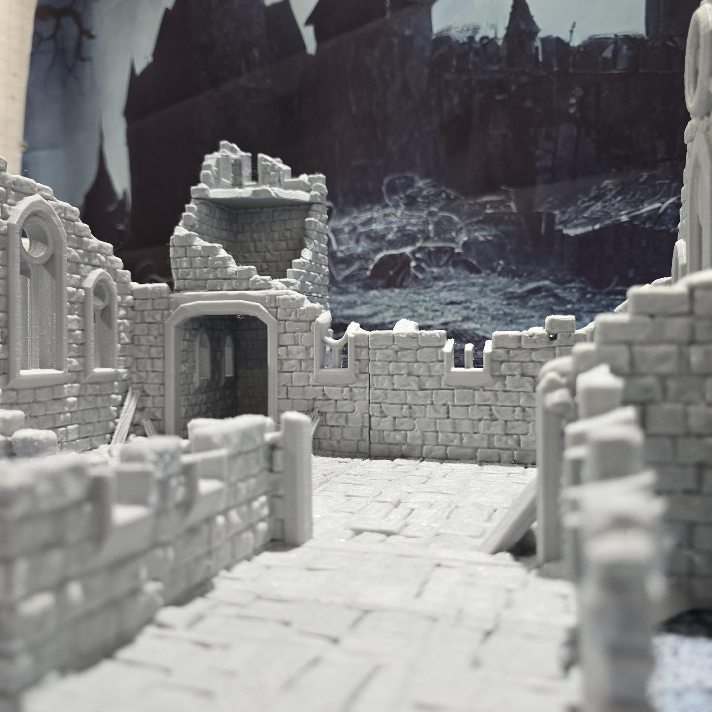 Medieval "Kasenport Church Ruin" model for tabletop gaming; features Gothic architecture with intricate details like cracked walls and stained glass remnants.