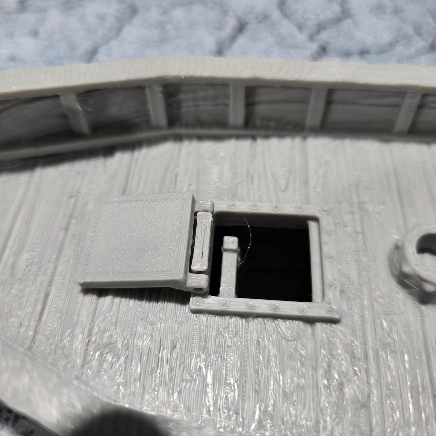 Detailed 3D printed model of a medieval cog ship with a mast, sail, and realistic deck features, perfect for tabletop gaming scenarios.