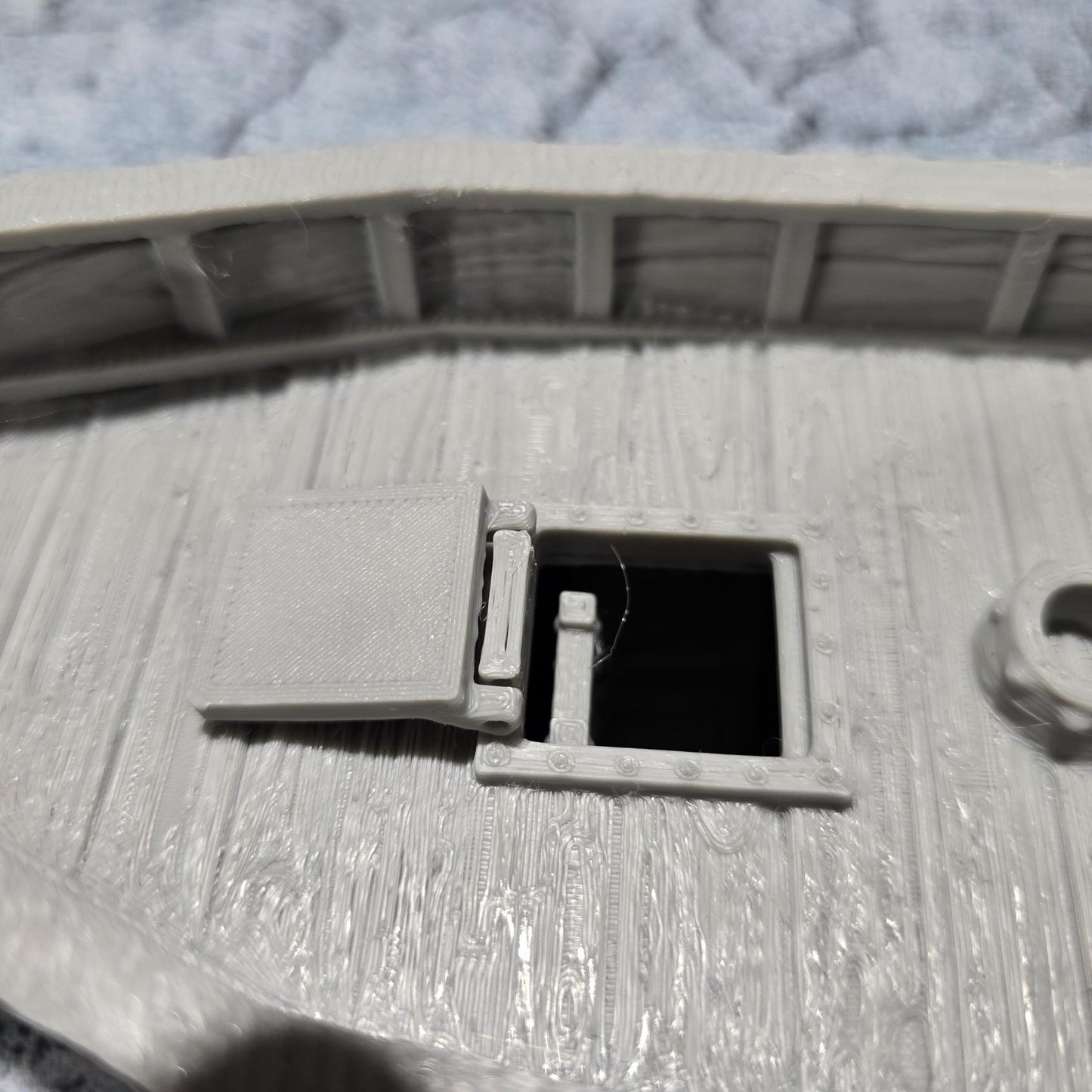 Detailed 3D printed model of a medieval cog ship with a mast, sail, and realistic deck features, perfect for tabletop gaming scenarios.