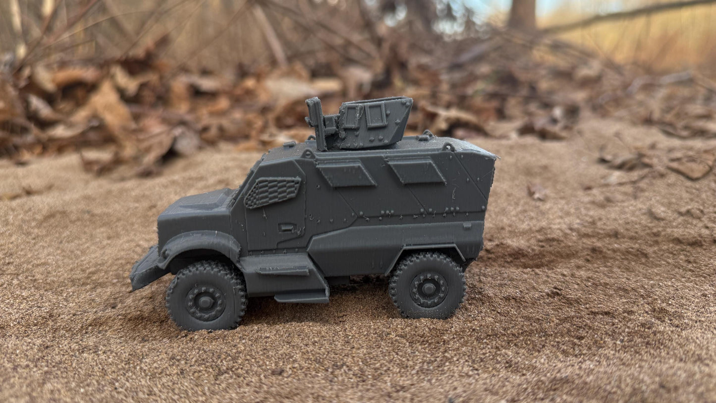 MAXXPRO MRAP 4x4: Modern Military Armored Vehicle for Model Railroading, and Wargaming, Op Boards