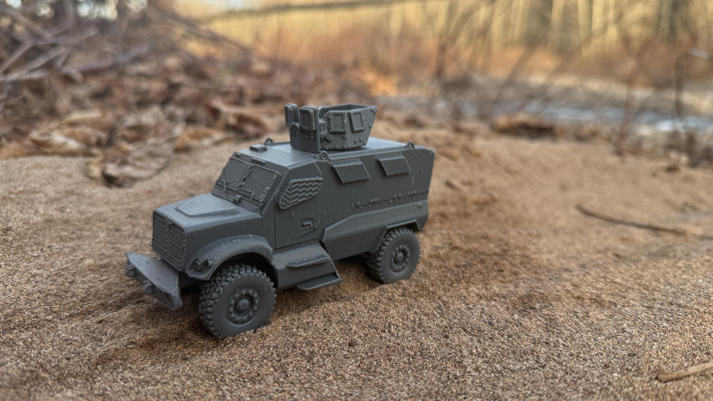 MAXXPRO MRAP 4x4: Modern Military Armored Vehicle for Model Railroading, and Wargaming, Op Boards