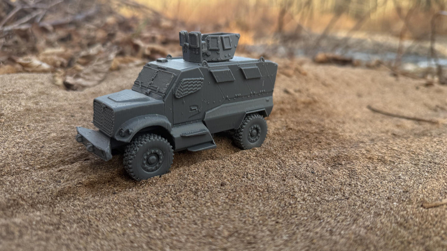 MAXXPRO MRAP 4x4: Modern Military Armored Vehicle for Model Railroading, and Wargaming, Op Boards
