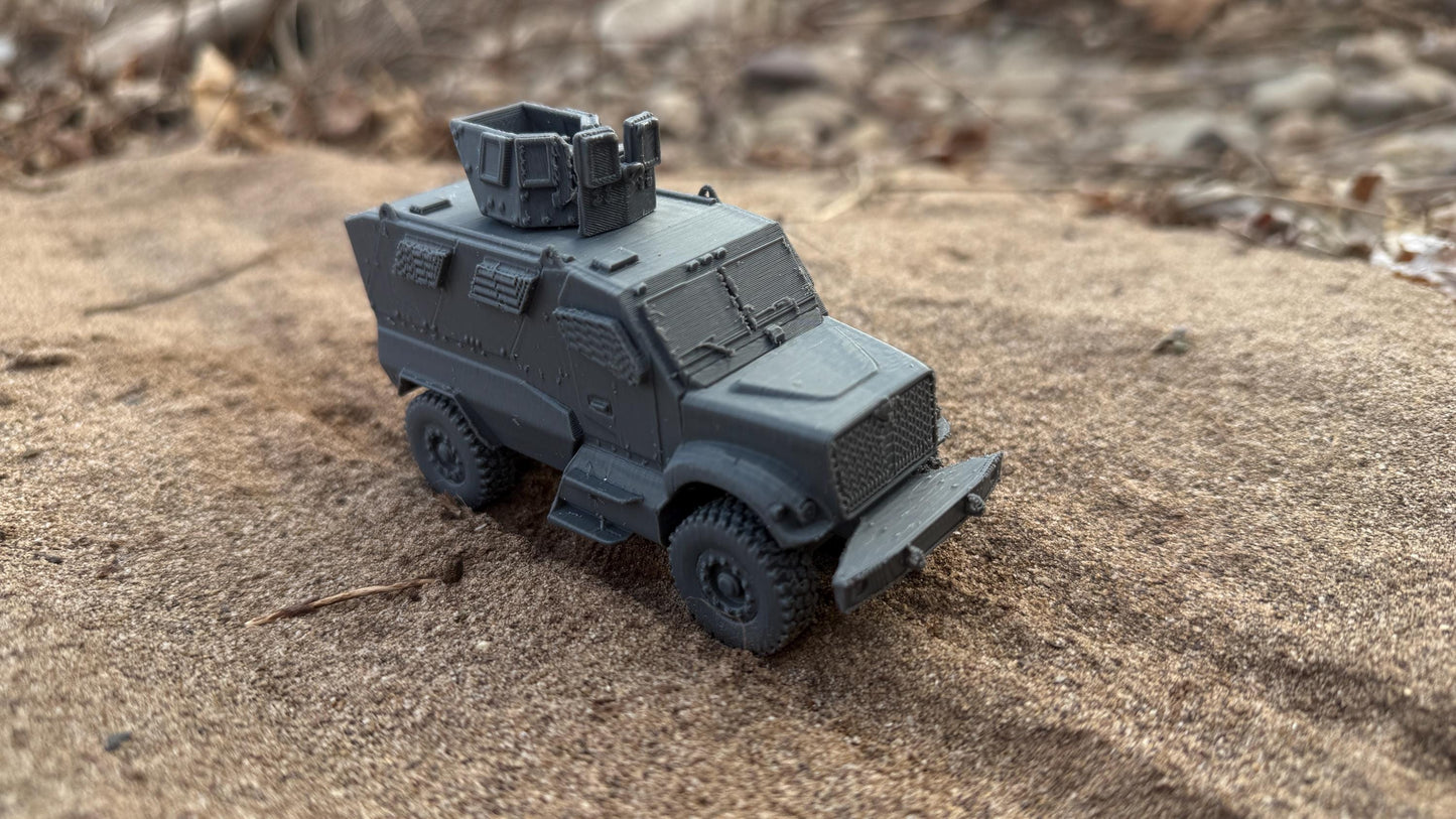 MAXXPRO MRAP 4x4: Modern Military Armored Vehicle for Model Railroading, and Wargaming, Op Boards