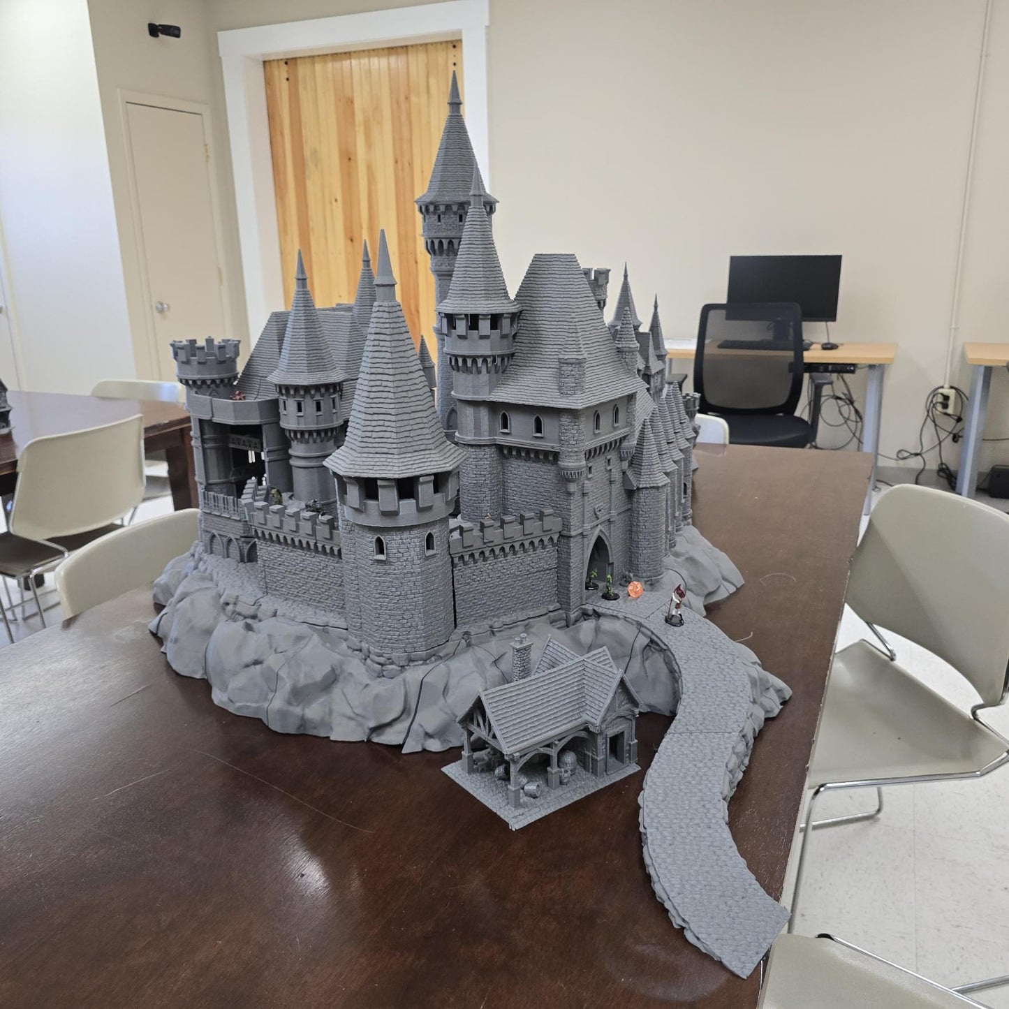 Castle Dracul-32mm, Curse of Strahd, Castle Terrain, Castle Complex, Ravenloft, Vampire terrain, wargaming