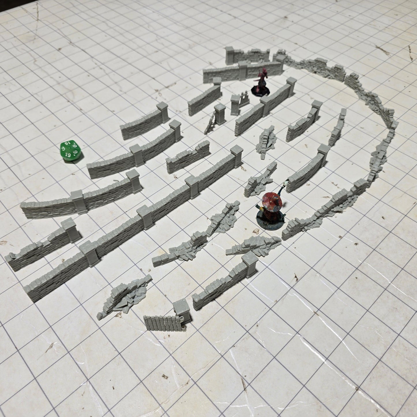Stone Crumbled Walls: Versatile Barrier Set for D&D, Model Railroading, and Wargaming