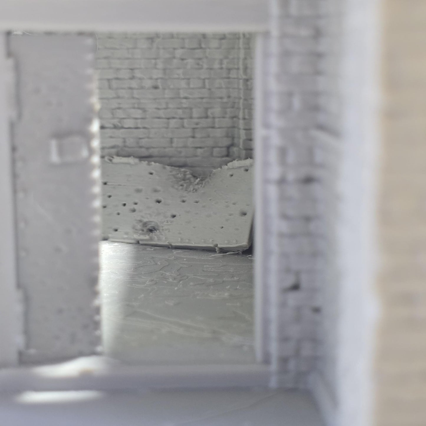 Ruined Factory Warehouse: 20th Century Industrial Building 28MM Tabletop Terrain, Model Railroading, Gaming