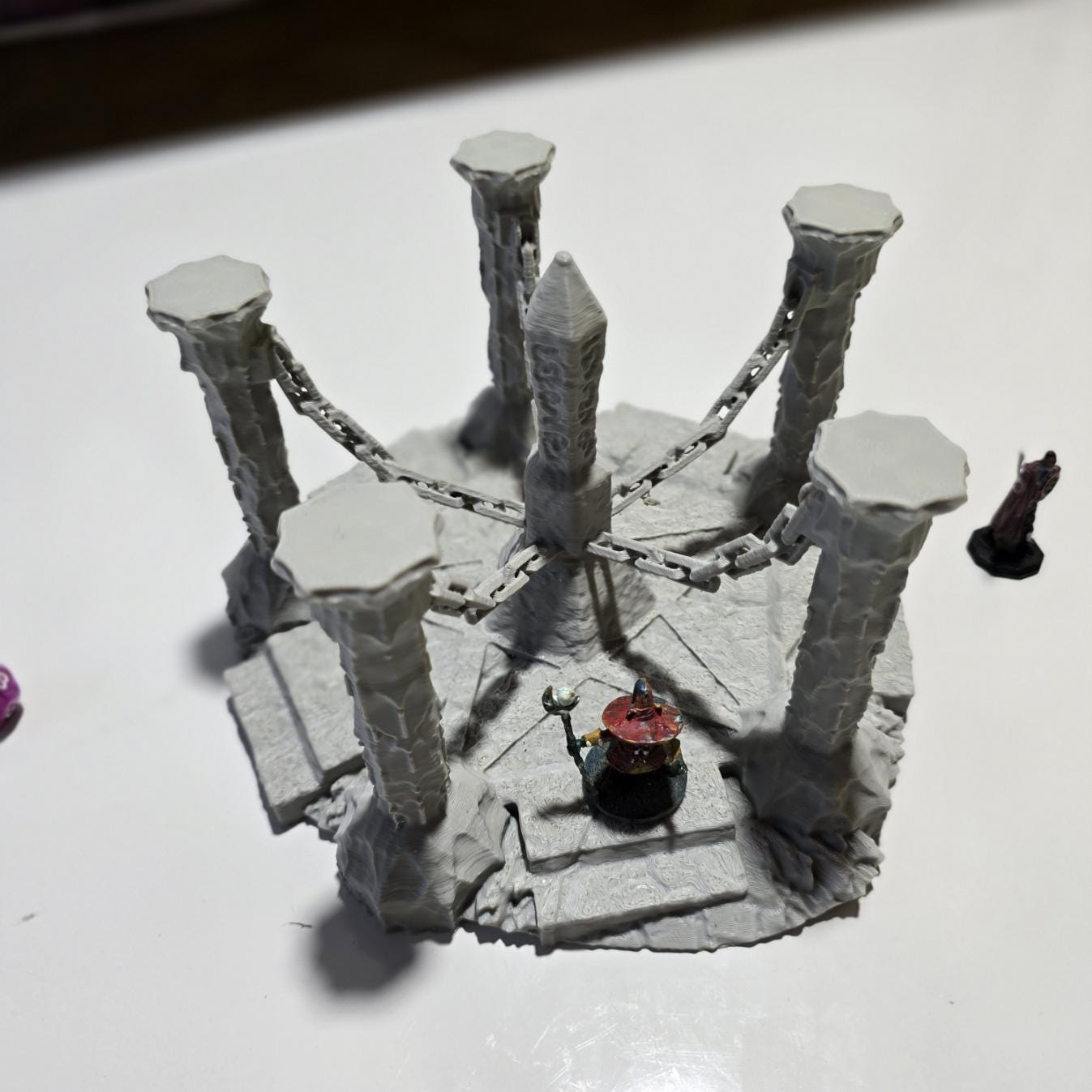 Chaos Chain Obelisk, 28mm