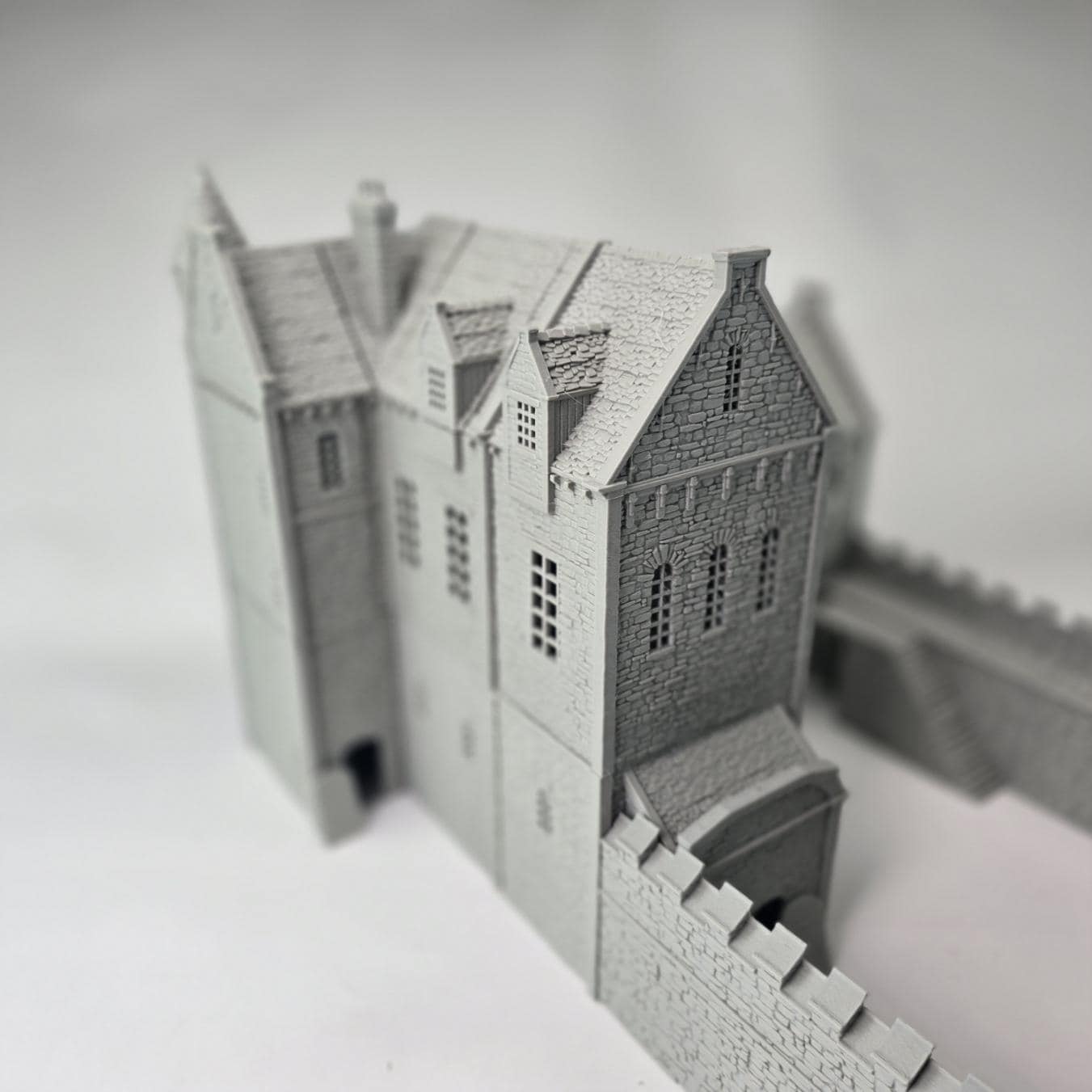 Greendale Castle: 14th Century Fortress for D&D, Model Railroading and Wargaming
