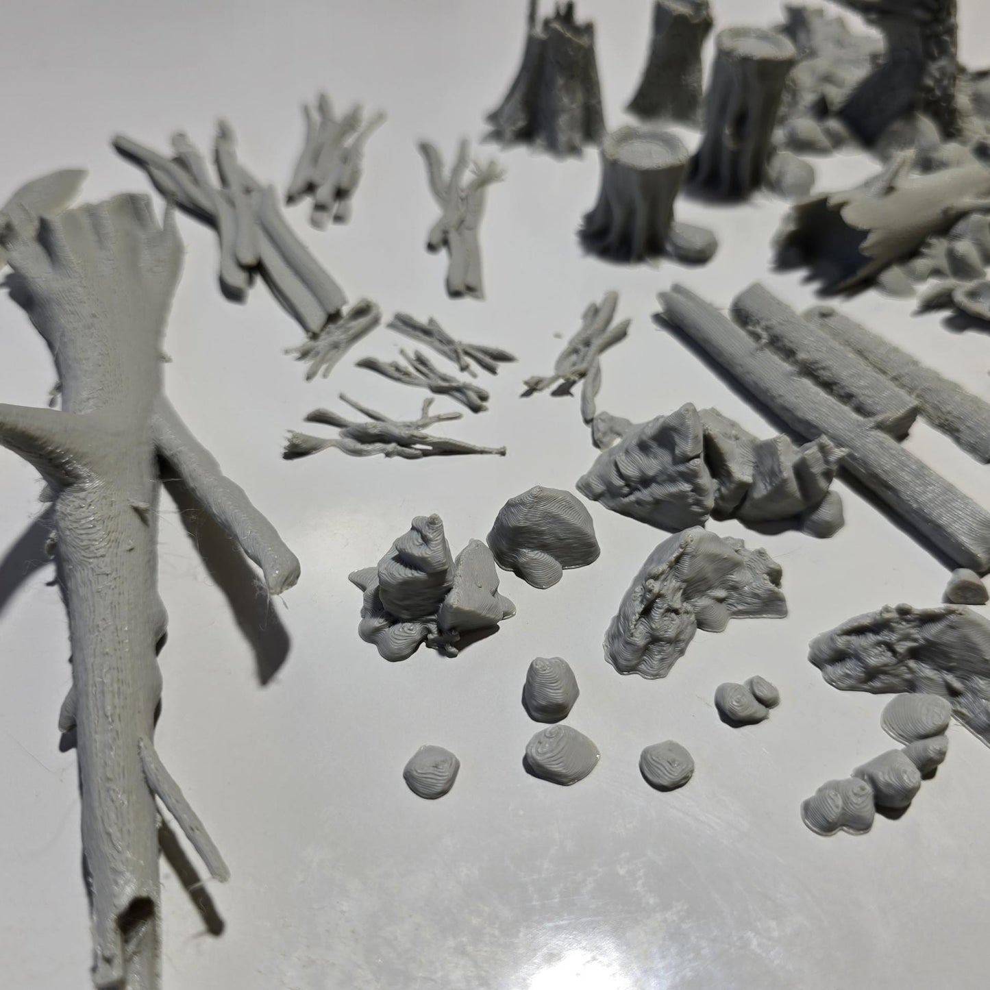 Fallen Woodland Debris Pack: Forest Scatter Terrain 28MM Tabletop Terrain, Model Railroading, Gaming