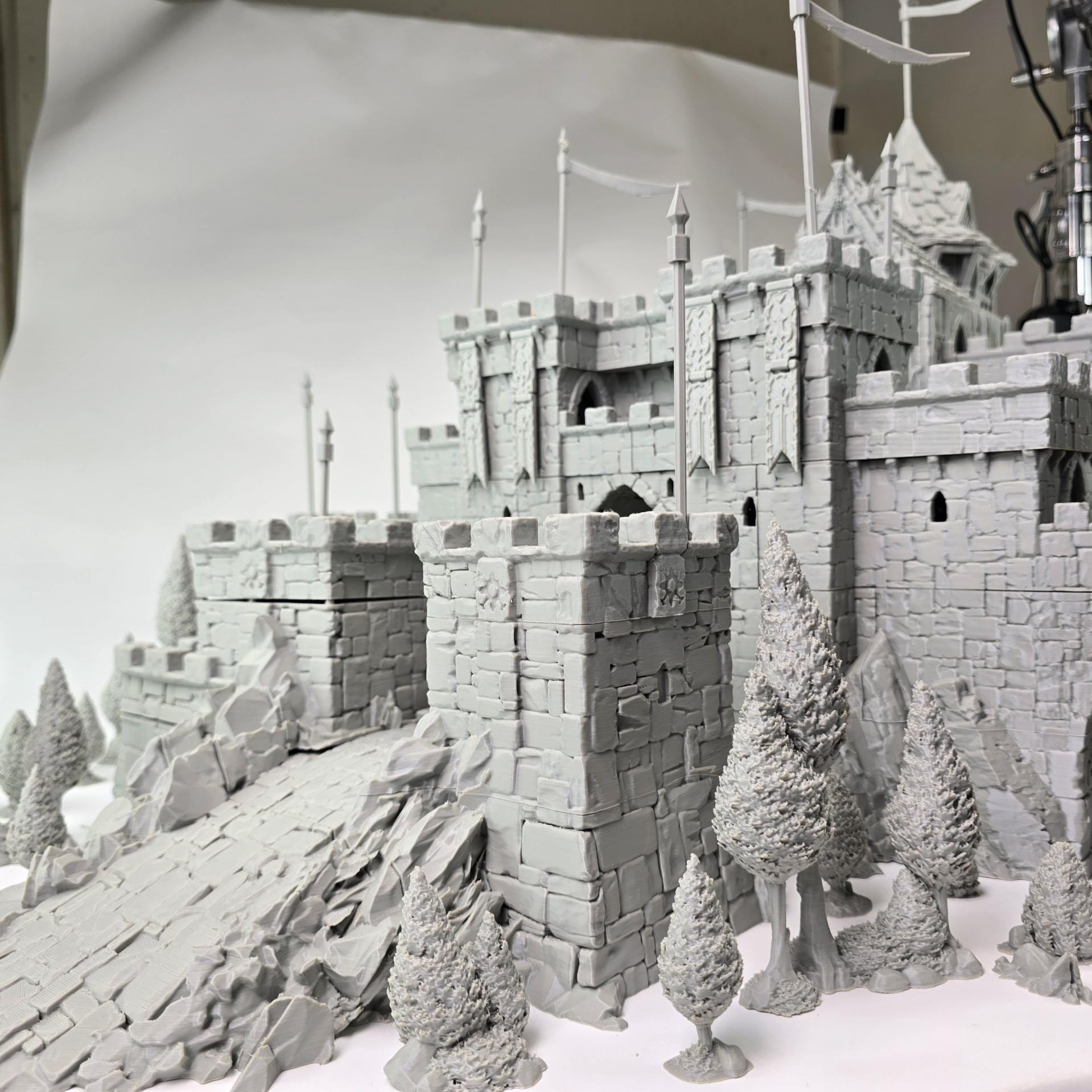 Guardia's Keep: Medieval Castle Fortress 28MM Tabletop Terrain, Model Railroading, Gaming