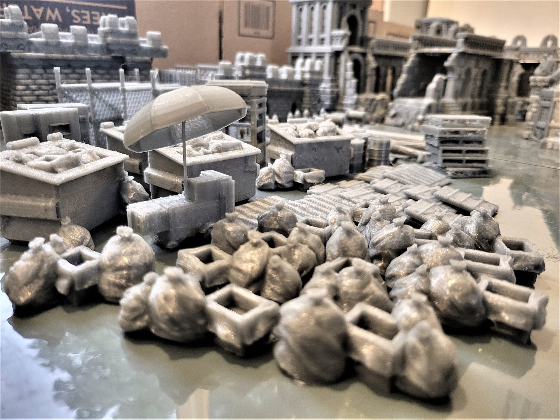 Dumpster, Pole, Alley, STreet Corner, Gift, Fences, fence, fencing, trash, garbage, debris, street terrain, urban terrain, warhammer terrain, warhammer streets, wargaming, war terrain, gaming terrain
