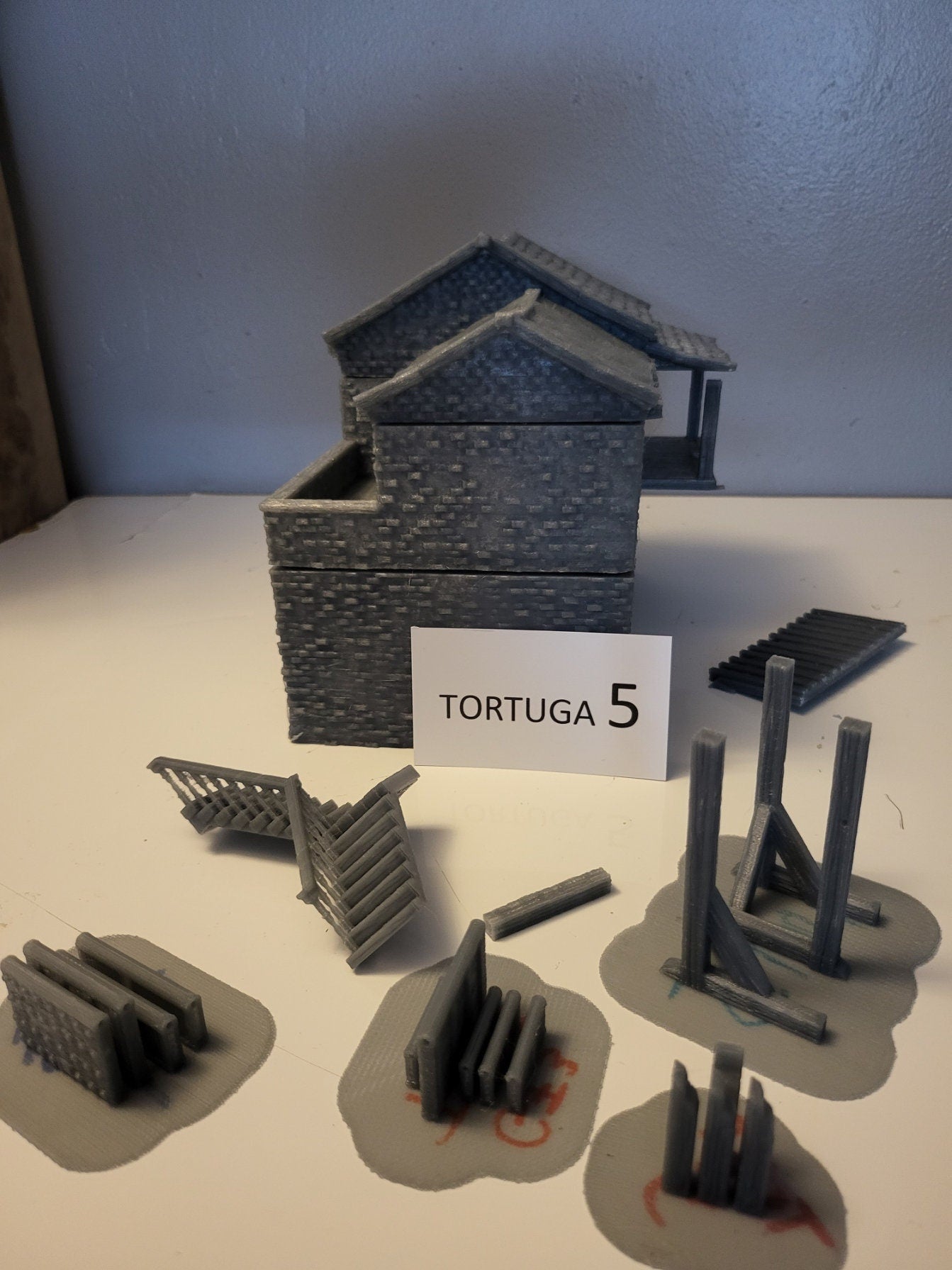 Pirate, Pirate Island, Spanish Island, Tortuga, Pirate Slum, SLum, Dark Realms, Dungeons and Dragons, Gift, Terrain, Tabletop Terrain, 28mm Terrain, Warhammer, Warhammer terrain, Warhammer Pirate, Pirates, DnD Terrain, Treasure Island, Tolkien