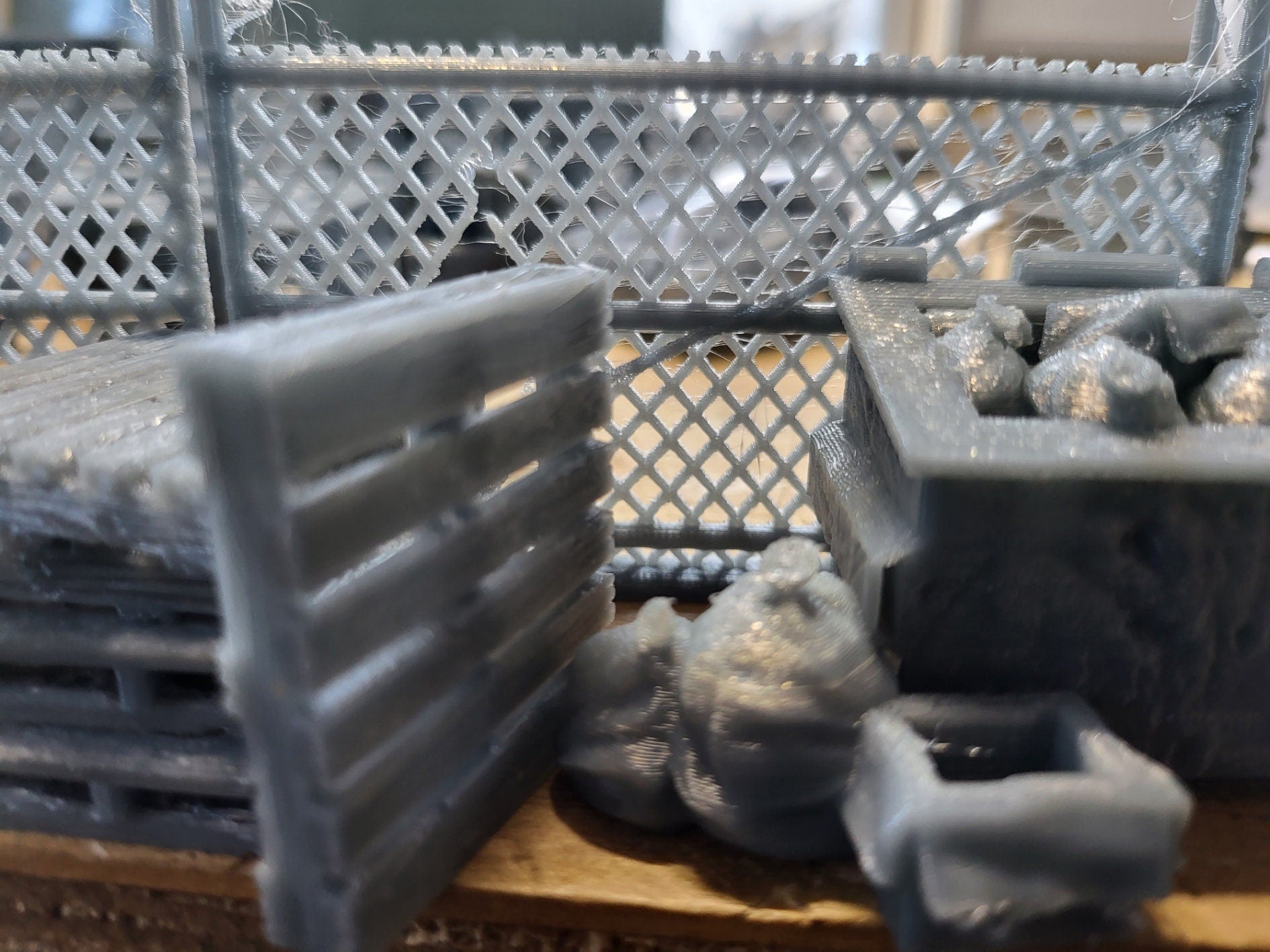 Dumpster, Pole, Alley, STreet Corner, Gift, Fences, fence, fencing, trash, garbage, debris, street terrain, urban terrain, warhammer terrain, warhammer streets, wargaming, war terrain, gaming terrain