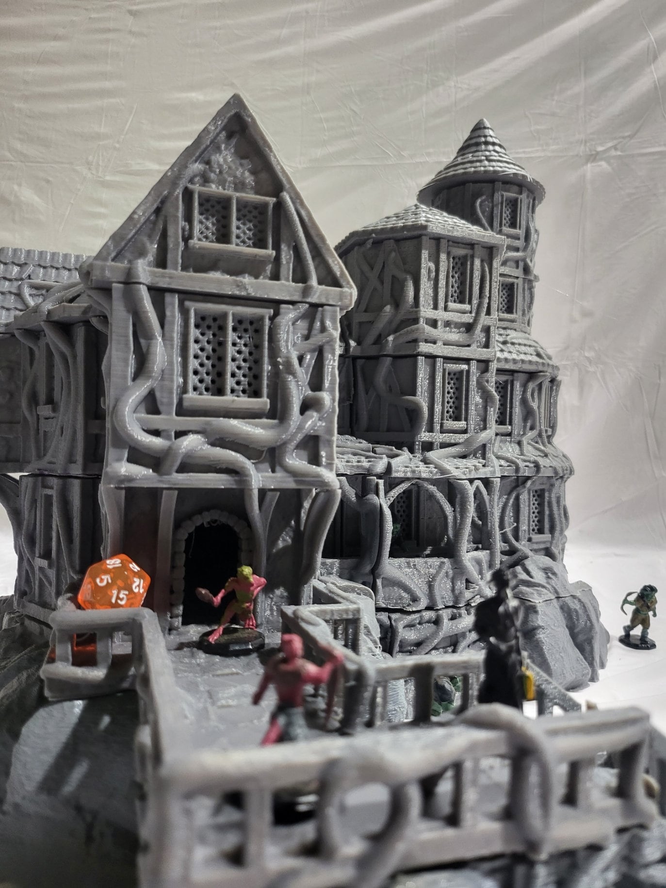 Cultist Manor, Forgotten Manor, Secluded Manor, Dungeons and Dragons, Lunatic Hideout, Chaotic terrain