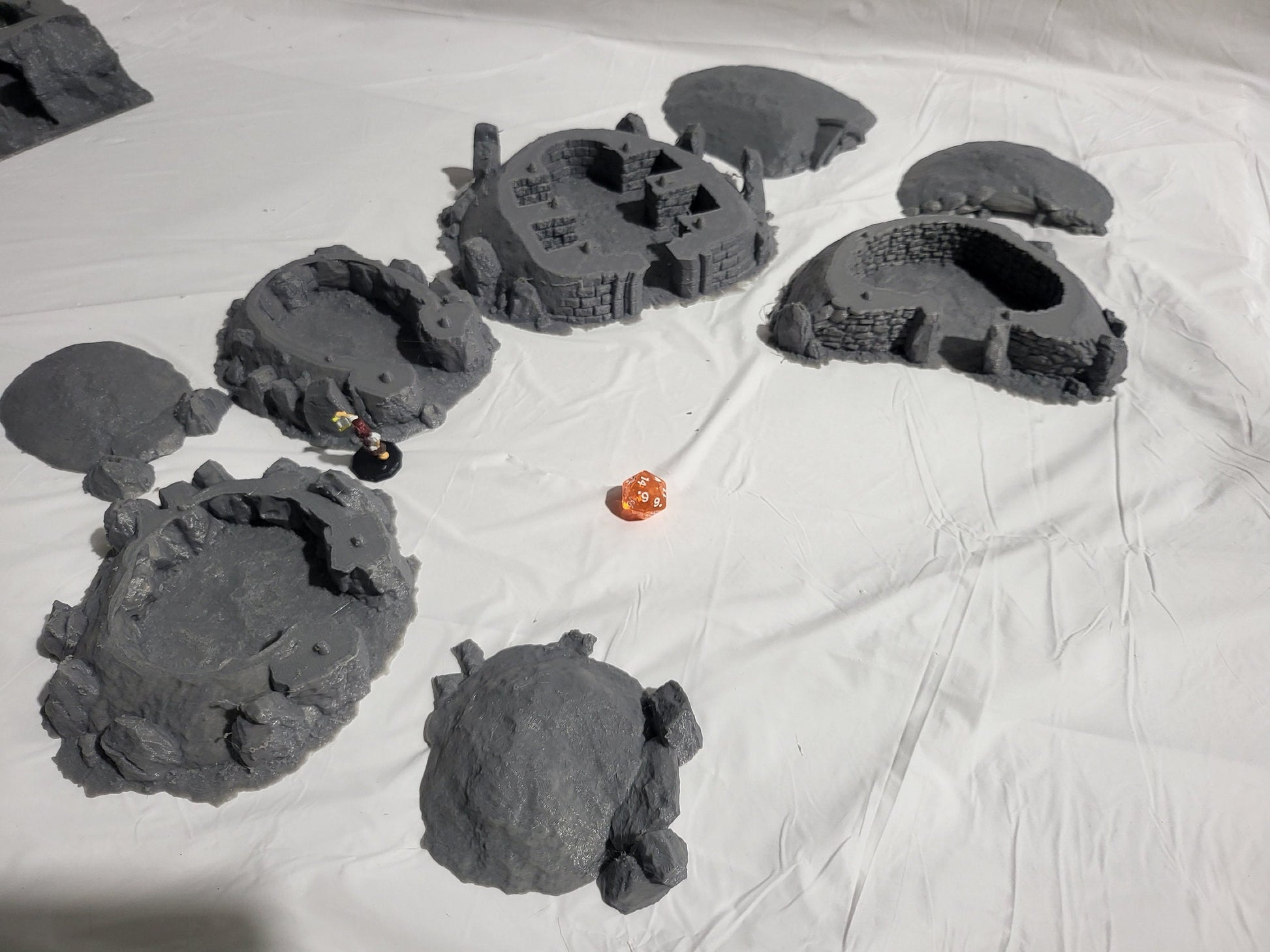 Wolds Barrow Village, Hobbit Burrows, Berrytyne Barrows, Burrows, Small Burrow Set, Dungeons and Dragons, Tabletop Terrain