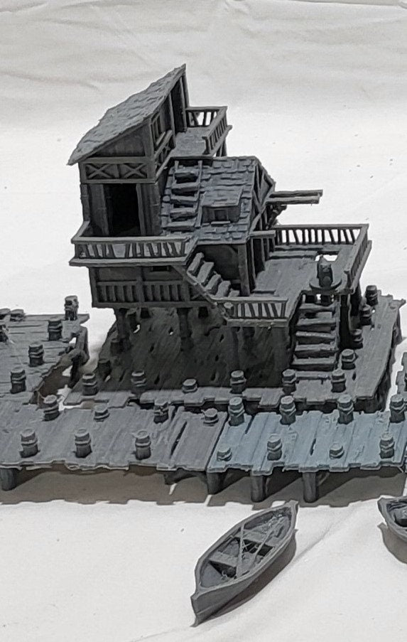 DnD Miniature, 40k Terrain,Train Terrain,Tabletop Town,Tabletop Game,Dnd Table,DND Terrain,DND Miniatures,gaming terrain,28mm Terrain,Briarwood,inn,tavern