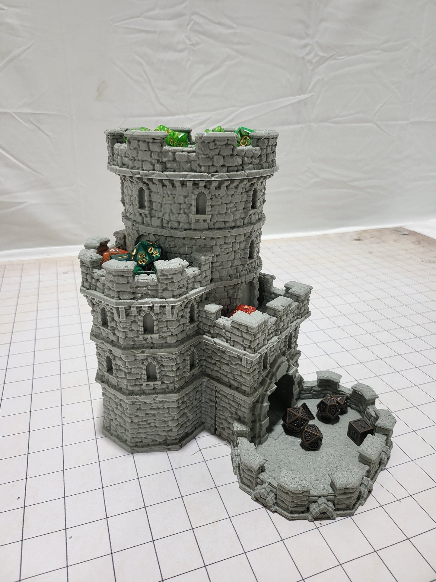 DnD Miniature, 40k Terrain, Train Terrain, Tabletop Town, Tabletop Game, Dnd Table, DND Terrain, DND Miniatures, gaming terrain, 28mm Castle, 28mm Terrain, warhammer, time keeper