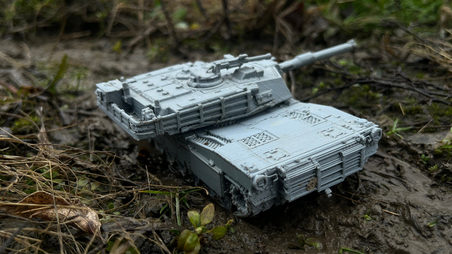 M1A1 Abrams , Modern warfare, Tabletop terrain, WW2, Modern tank,