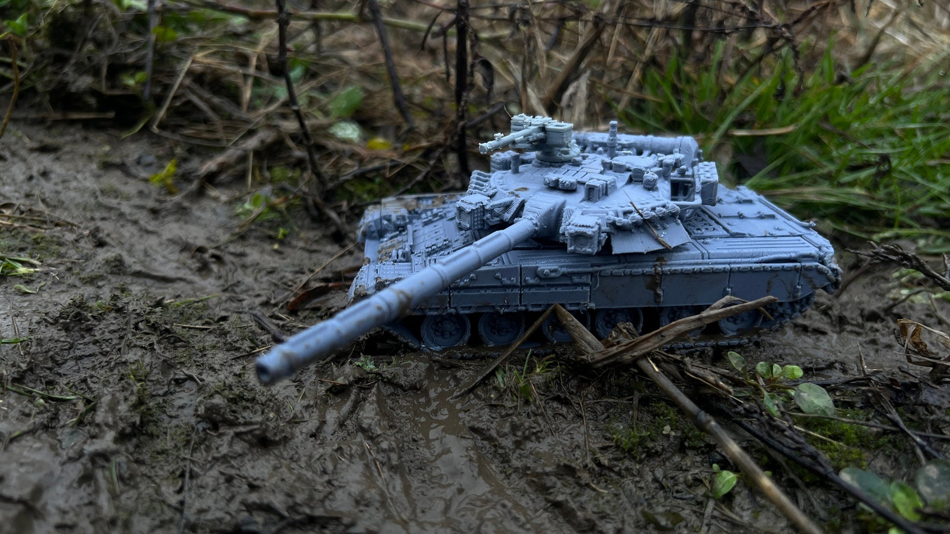 T-80-UK, Command tank, cold war tank, cold war, tank, Russian, Tabletop terrain, tabletop gaming,