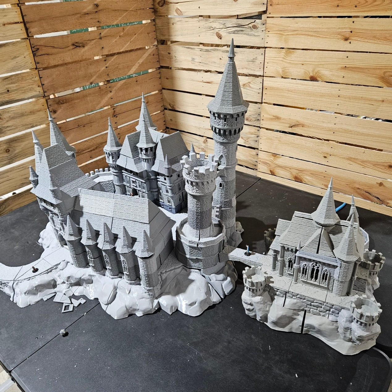 Curse of Strahd, Ravenloft, Christmas, Castle Terrain, wargaming, Dungeons and Dragons, miniatures, 3D printed, Fantasy Inn, Fantasy Terrain, RPG Terrain,  Age of Sigmar, Fantasy Village, Tabletop, Tabletop terrain, Tabletop RPG, Buildings