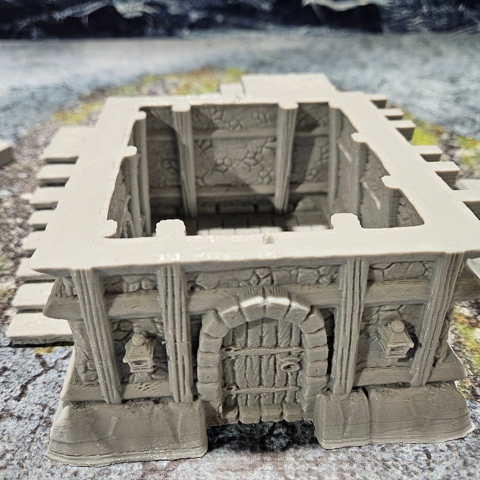 House 3 - City of Zurgnan - 28mm Scale - Mujjasforge - Warhammer - Dungeons and Dragons - 28mm Terrain - warhammer terrain