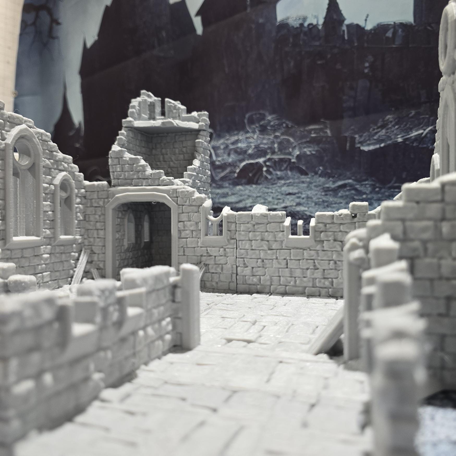 Medieval &quot;Kasenport Church Ruin&quot; model for tabletop gaming; features Gothic architecture with intricate details like cracked walls and stained glass remnants.