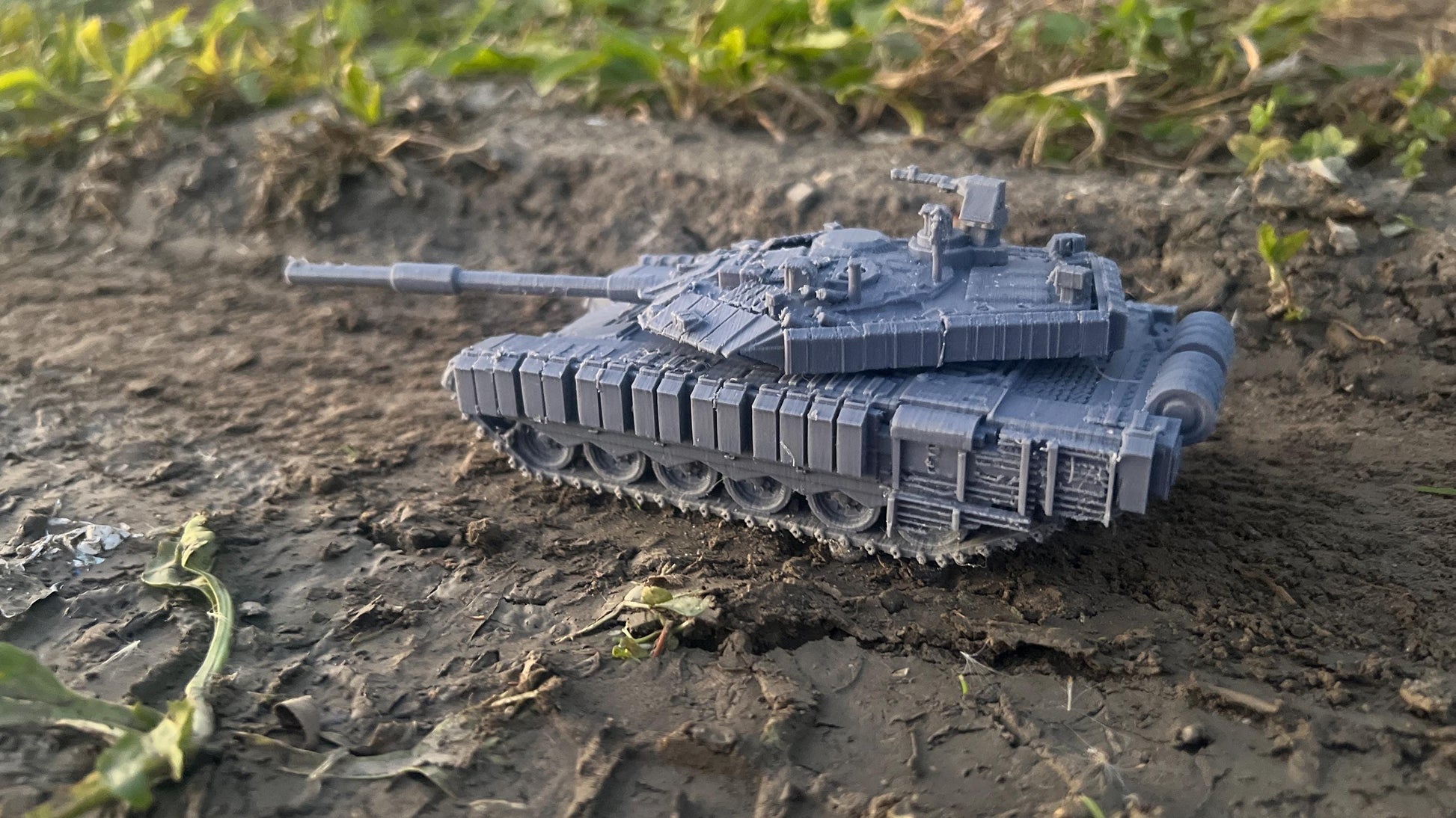 T-90M Proryv with ARENA APS for Tabletop Wargaming - Cold War to Modern Warfare Model