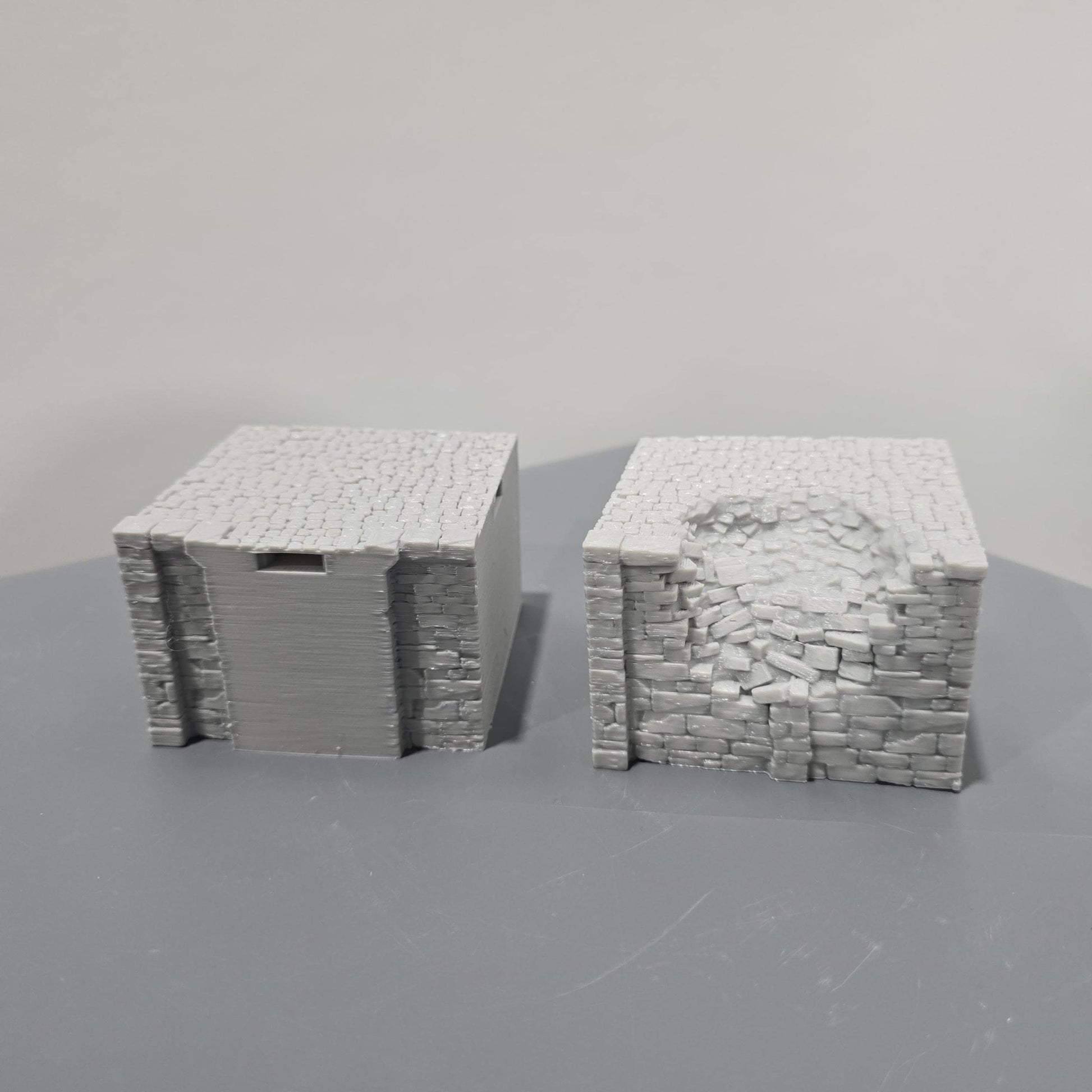 30 Piece Quay Wall & Dock System Set, Ancrabourg cobblestone streets, 28mm