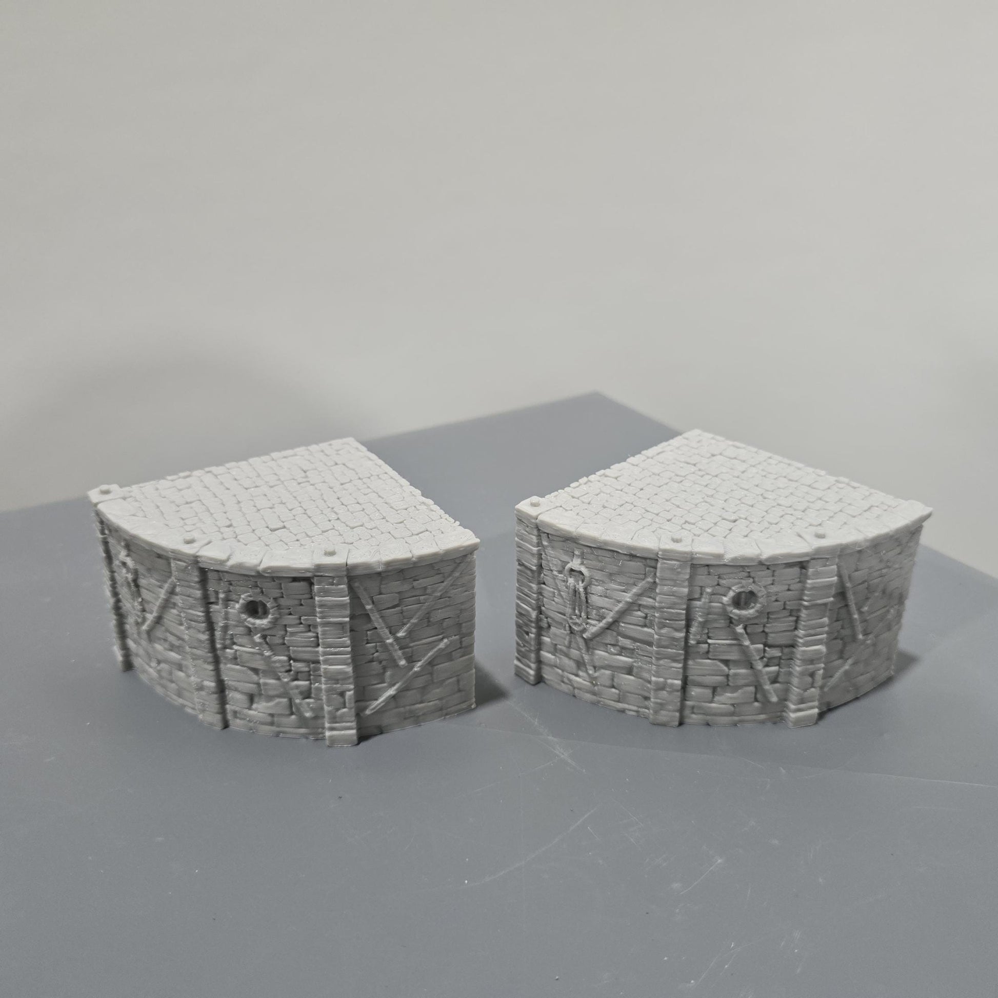 30 Piece Quay Wall & Dock System Set, Ancrabourg cobblestone streets, 28mm