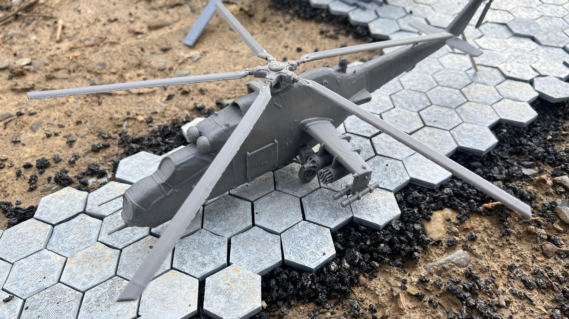 MIL MI-24V, MI-24V Hind, cold war Helicopter, cold war, Helicopter, Russian, Tabletop terrain, tabletop gaming, Tank,