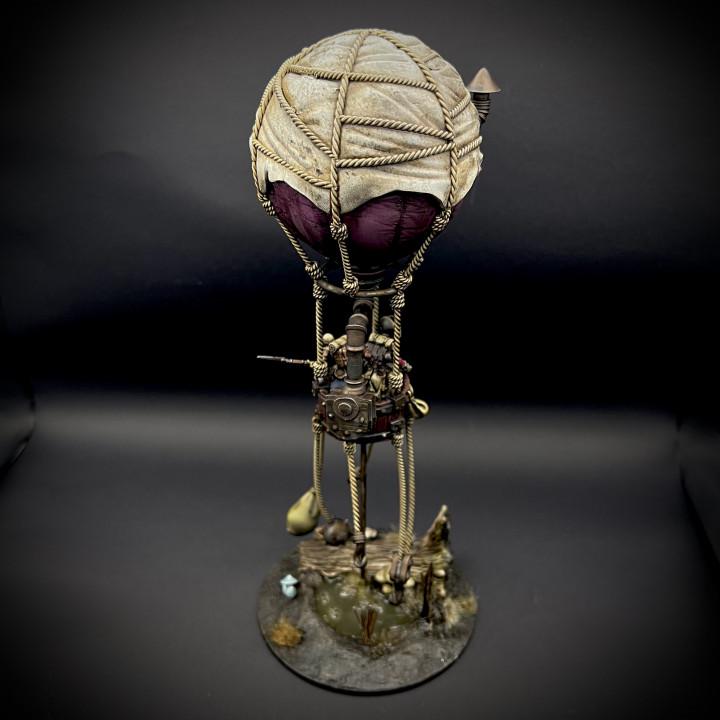 Detailed view of the &quot;Steampunk Explorer Airship,&quot; a fantasy-inspired hot air balloon model featuring steampunk elements and colorful design, perfect for enhancing tabletop RPG settings and dioramas.