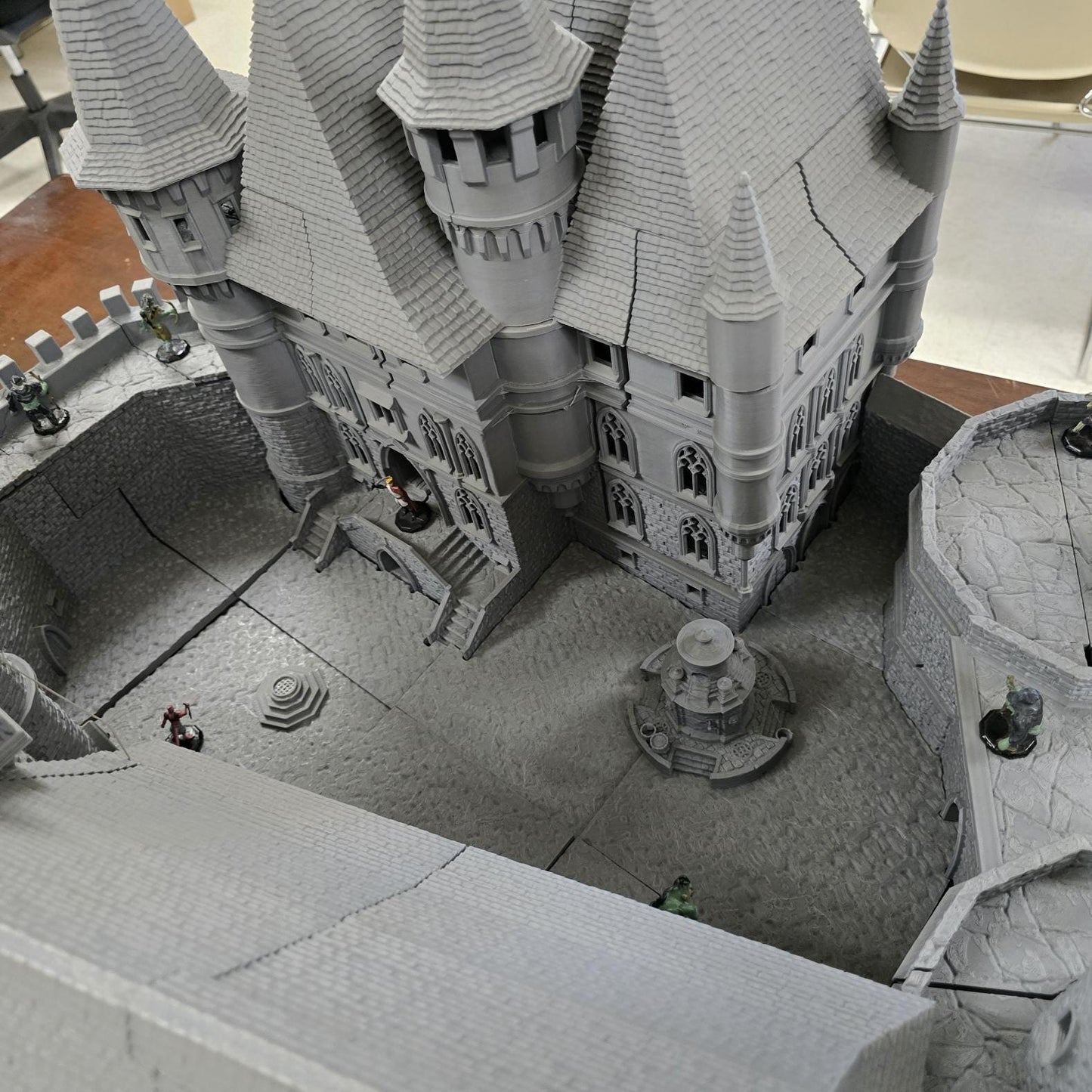 Castle Dracul-28mm, Curse of Strahd, Castle Terrain, Castle Complex, Ravenloft, Vampire terrain, wargaming