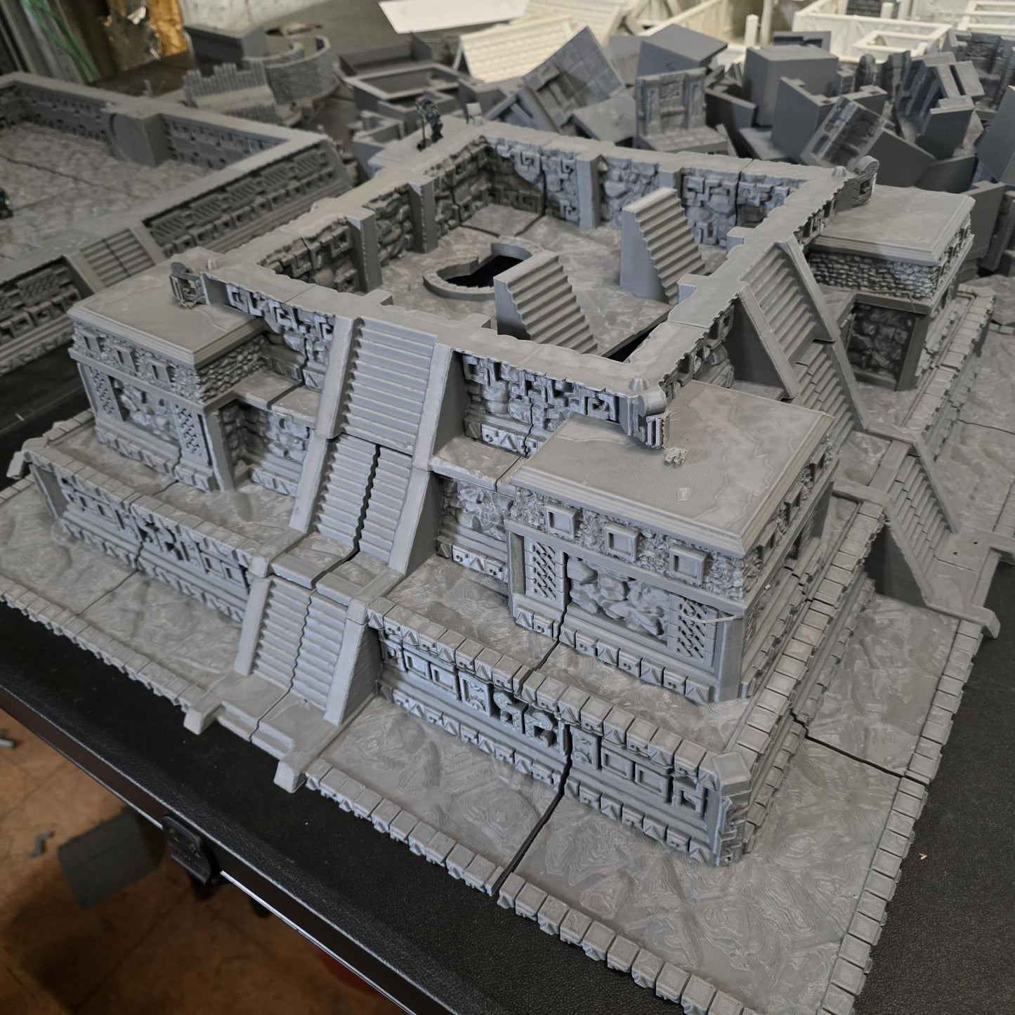 Ancient Jungle Temple Ruins: Aztec-inspired 3D Printable Model Set for Tabletop RPGs and Historical Wargames