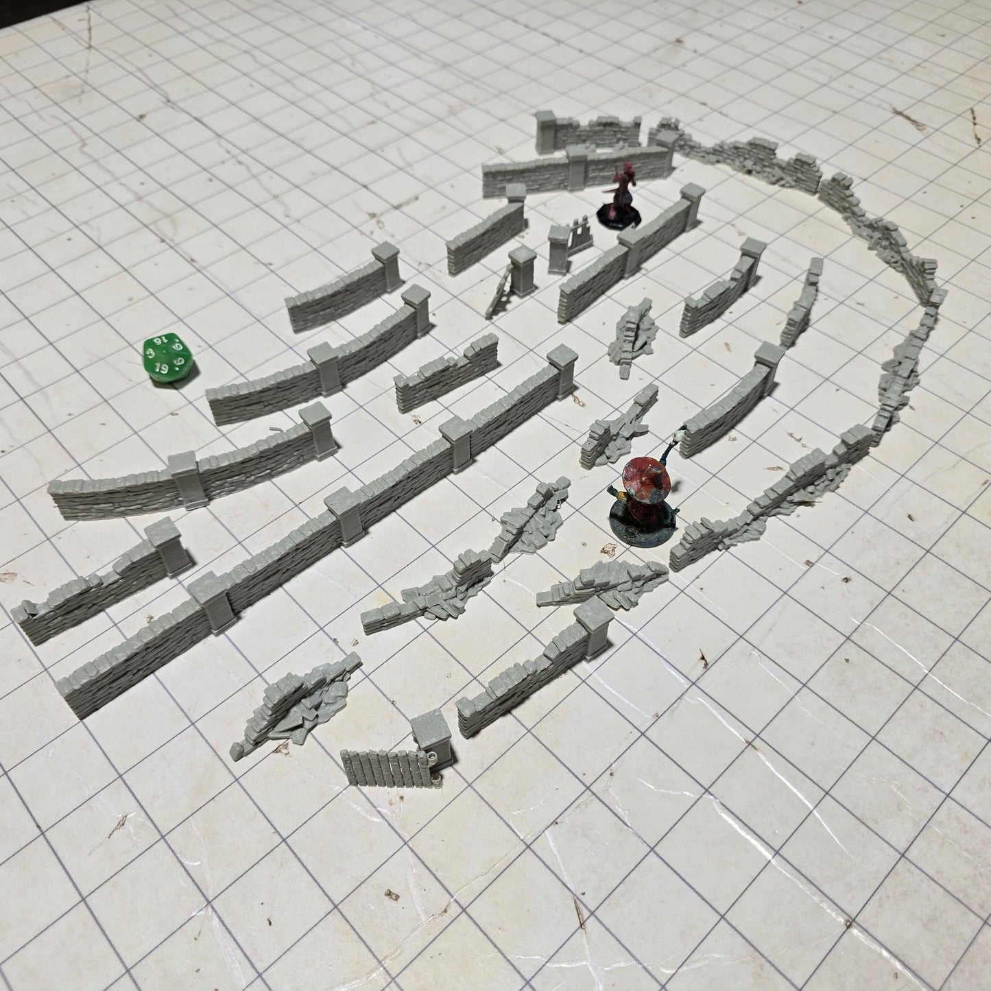 Stone Crumbled Walls: Versatile Barrier Set for D&D, Model Railroading, and Wargaming