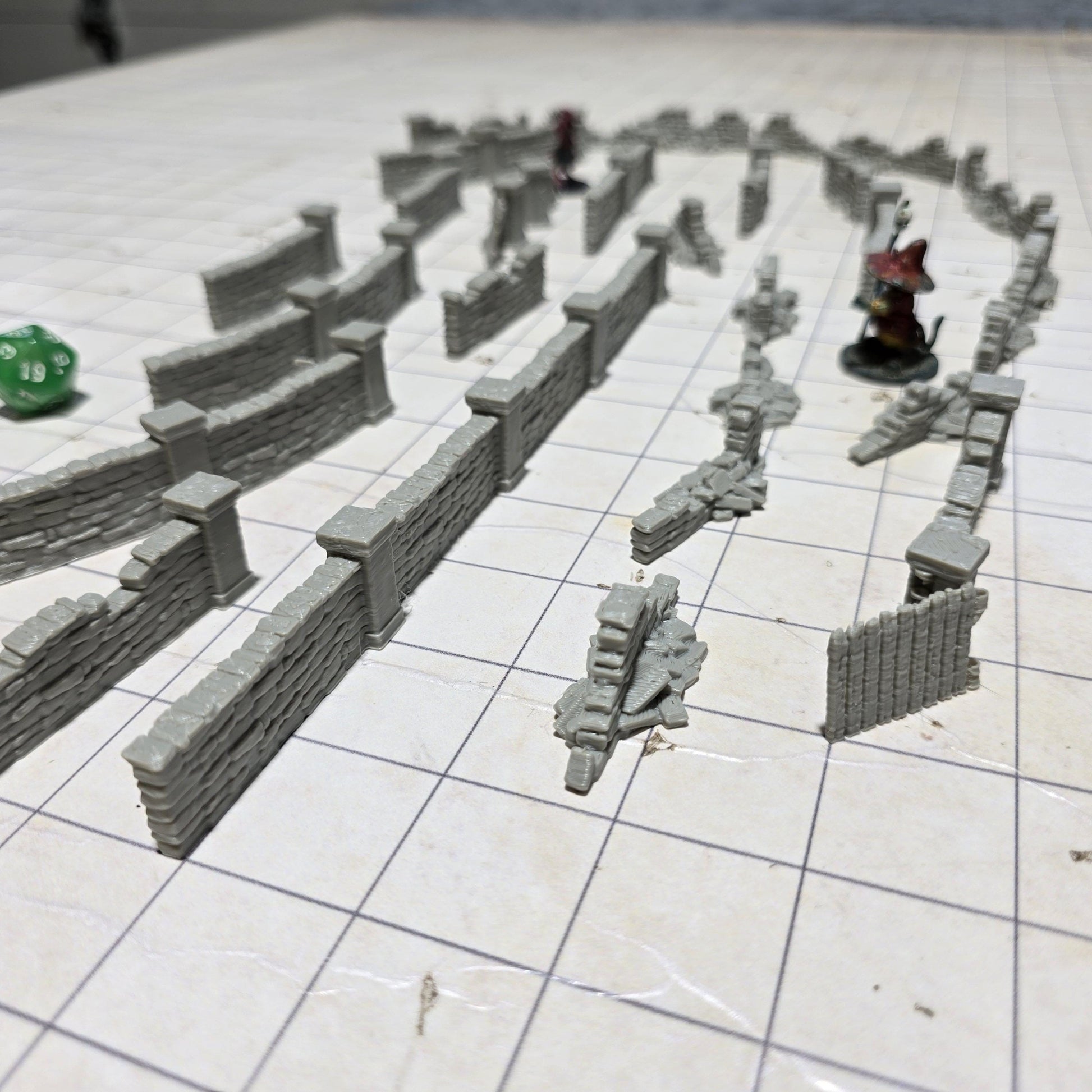 Stone Crumbled Walls: Versatile Barrier Set for D&D, Model Railroading, and Wargaming