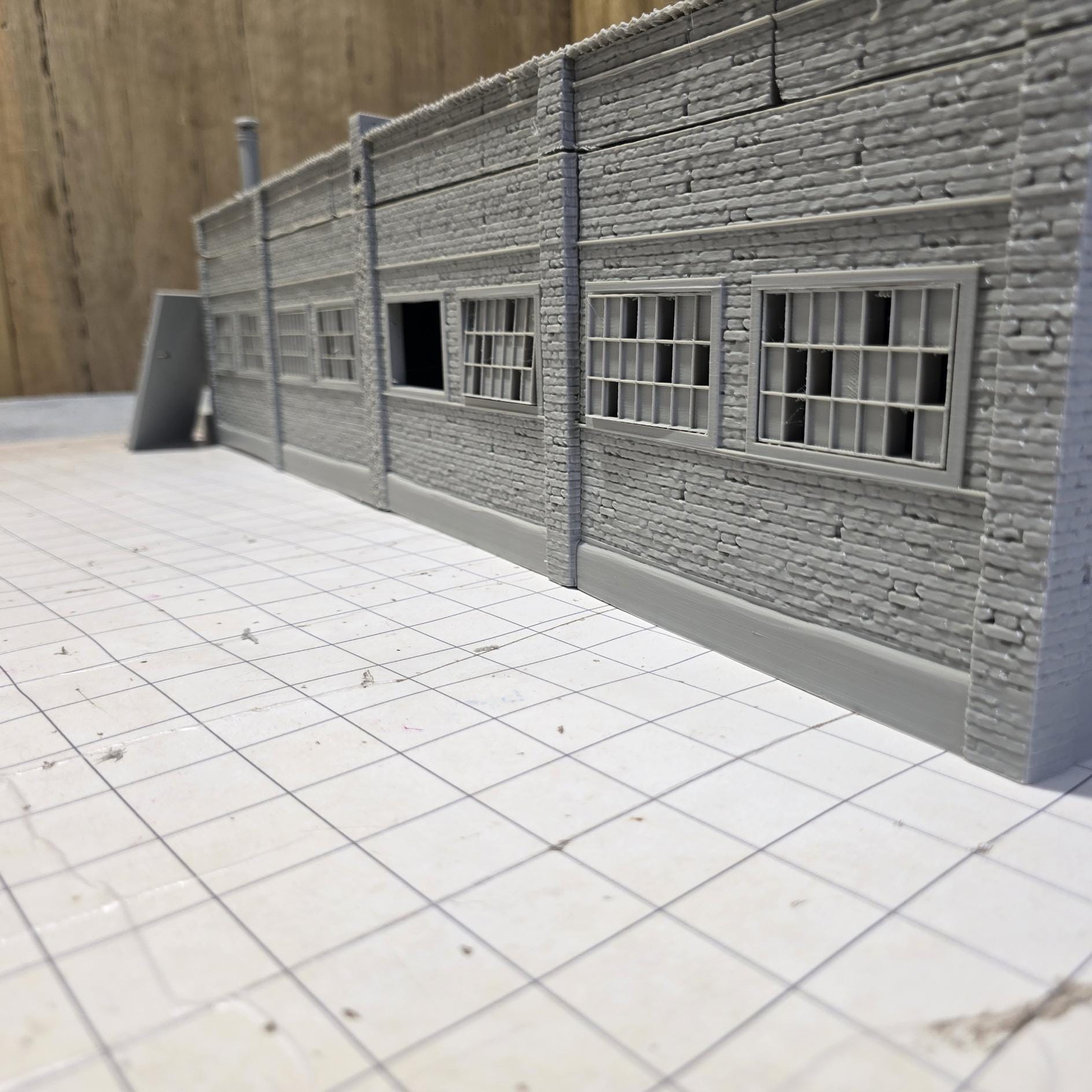 Ruined Factory Warehouse: 20th Century Industrial Building 28MM Tabletop Terrain, Model Railroading, Gaming
