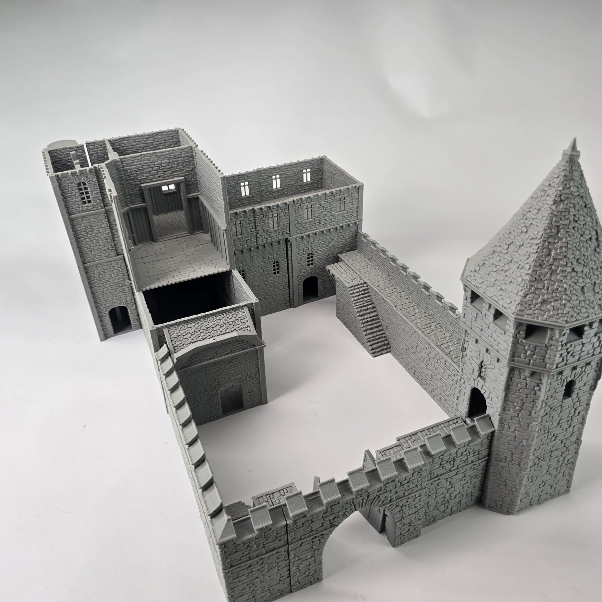 Greendale Castle: 14th Century Fortress for D&D, Model Railroading and Wargaming