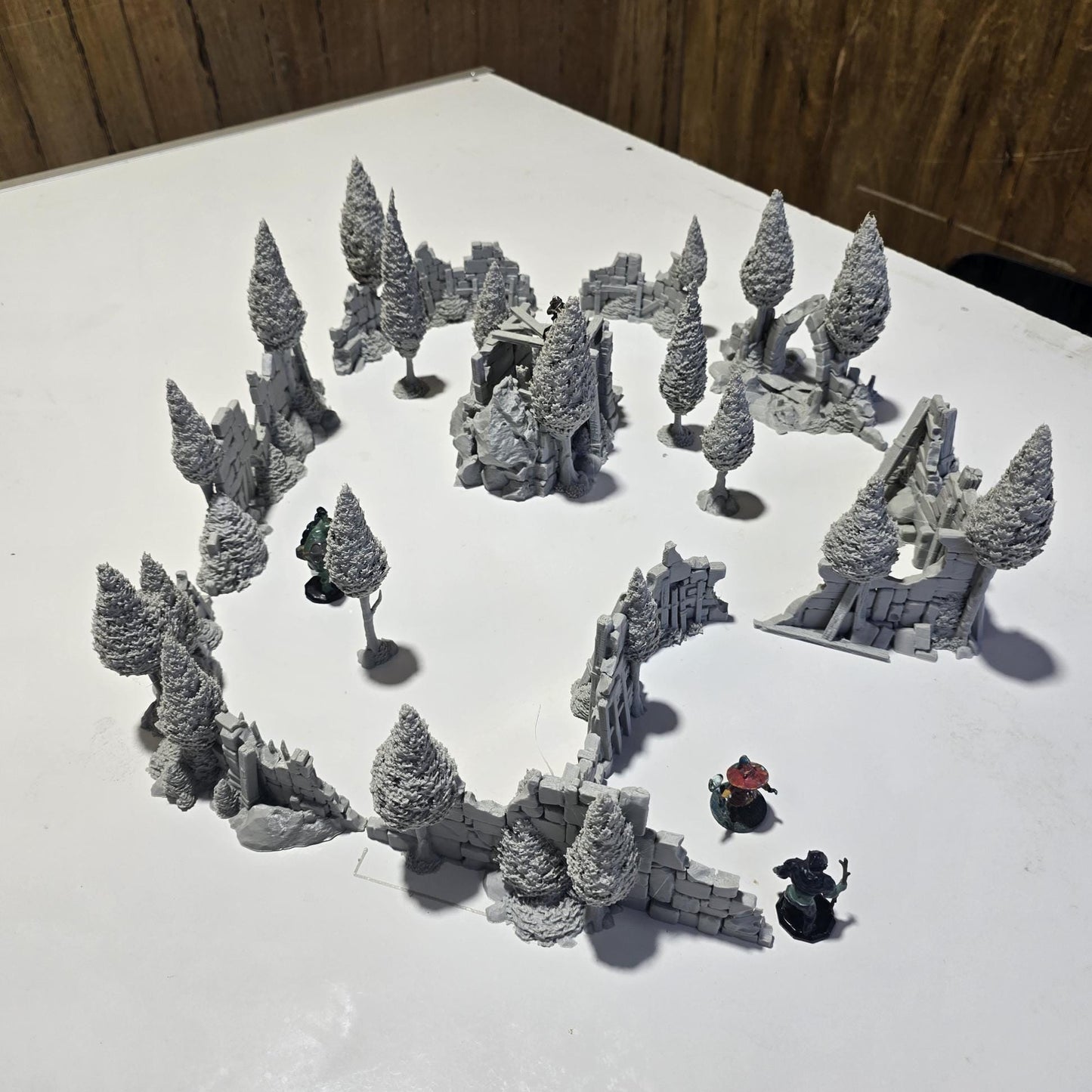 Forest Ruins Terrain Set: 28mm DnD Wargaming Scatter