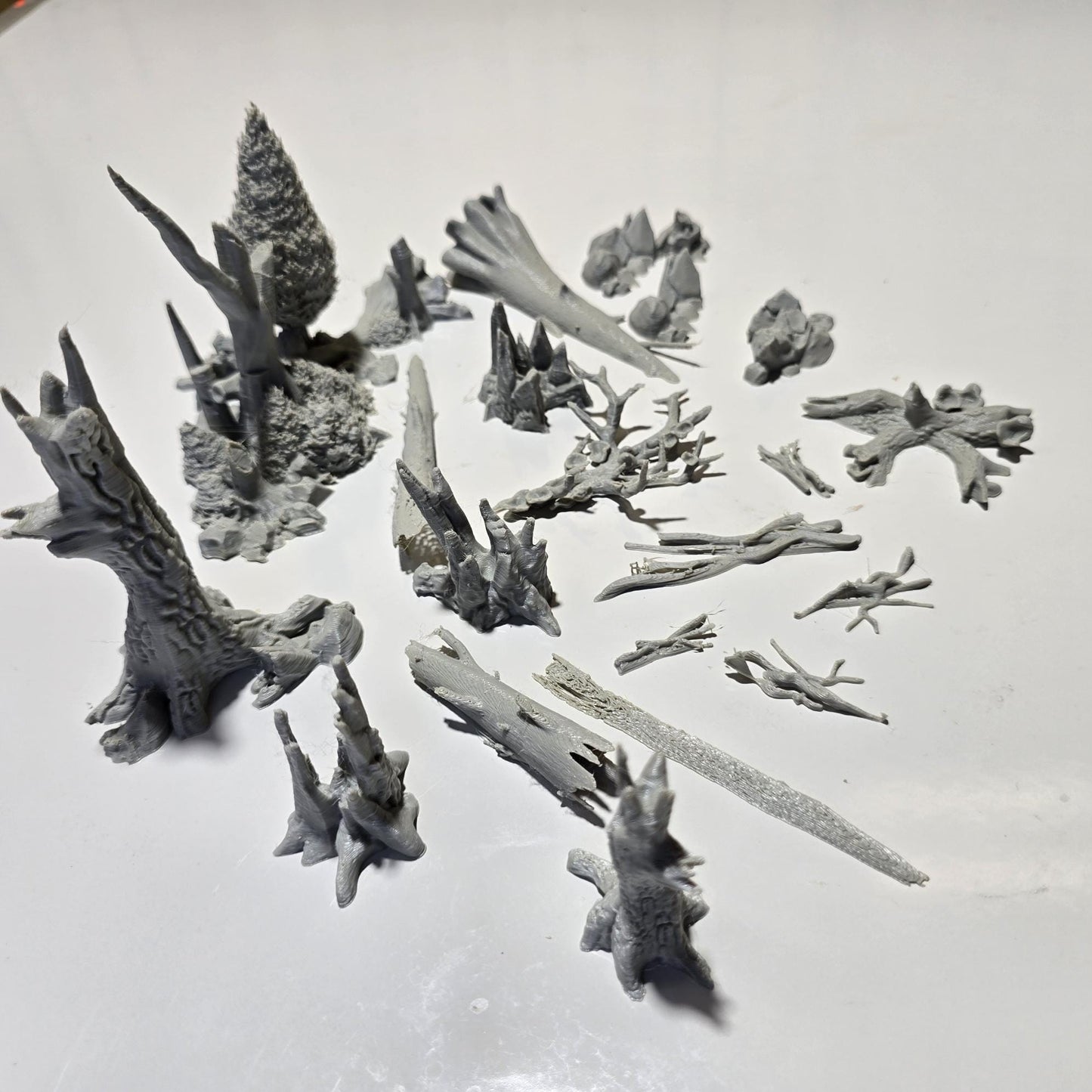 Fallen Woodland Terrain: 28MM Tabletop Scatter, Unassembled Stumps & Roots