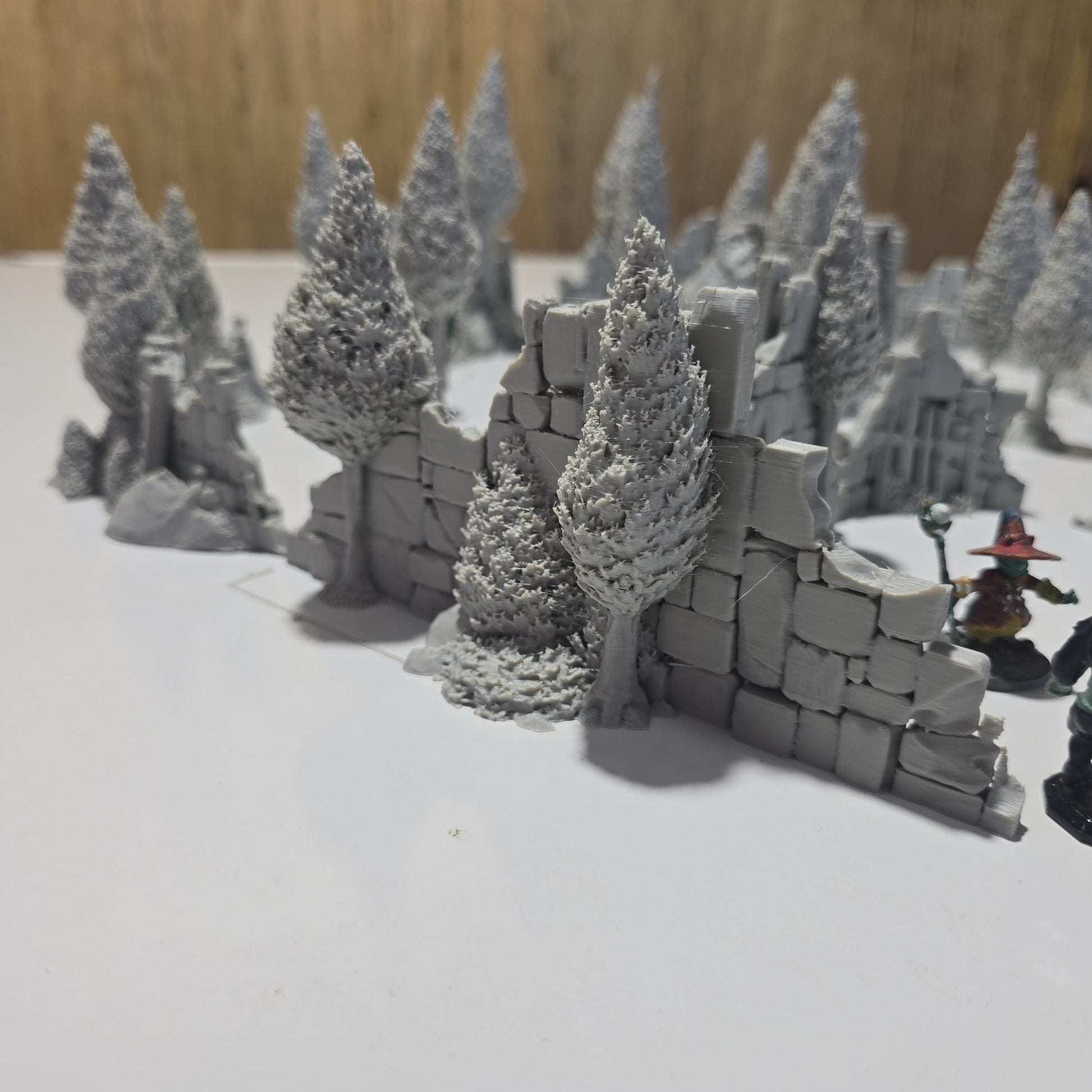 Forest Ruins Terrain Set: 28mm DnD Wargaming Scatter