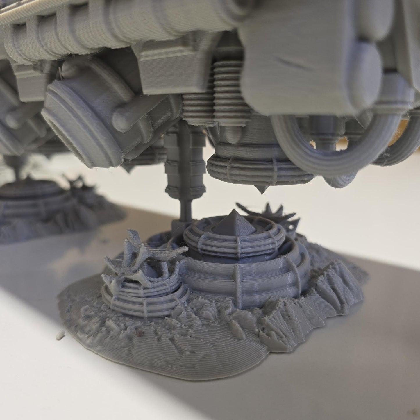 Steampunk - Eberron Lightning Rail - - - Dungeons and Dragons - 28mm Terrain - terrain
