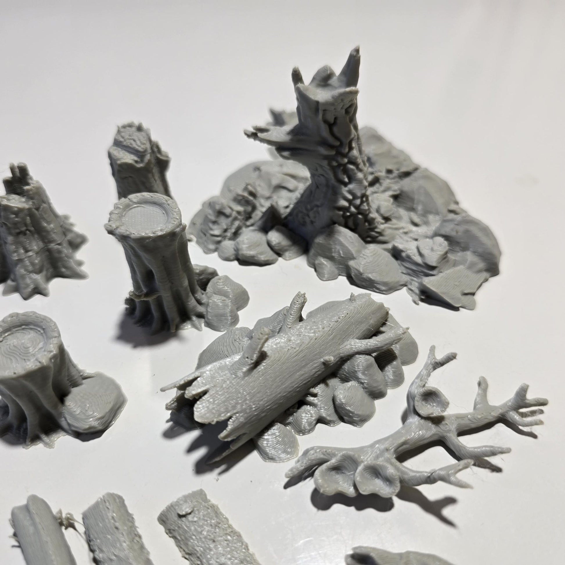 Fallen Woodland Debris Pack: Forest Scatter Terrain 28MM Tabletop Terrain, Model Railroading, Gaming
