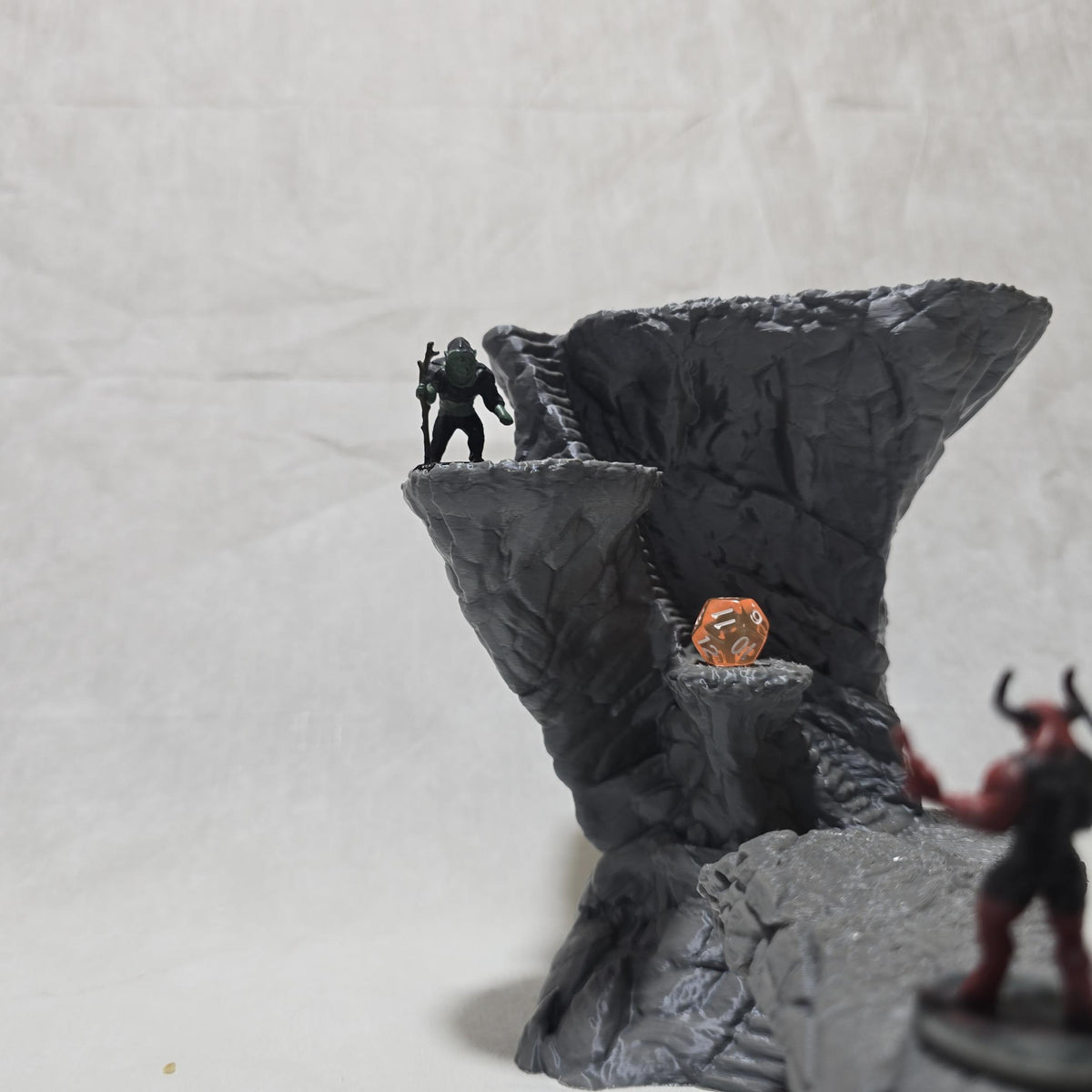 Highmarch Crags Cliff Set – 28 mm Cliff & Rock Set – 3D Printed Unpainted PLA Terrain for Tabletop RPGs, DnD