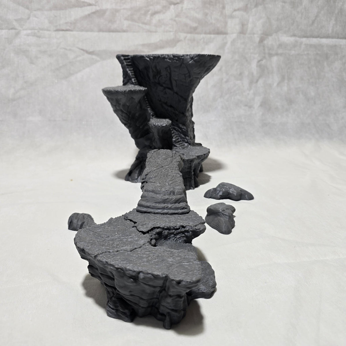 Highmarch Crags Cliff Set – 28 mm Cliff & Rock Set – 3D Printed Unpainted PLA Terrain for Tabletop RPGs, DnD