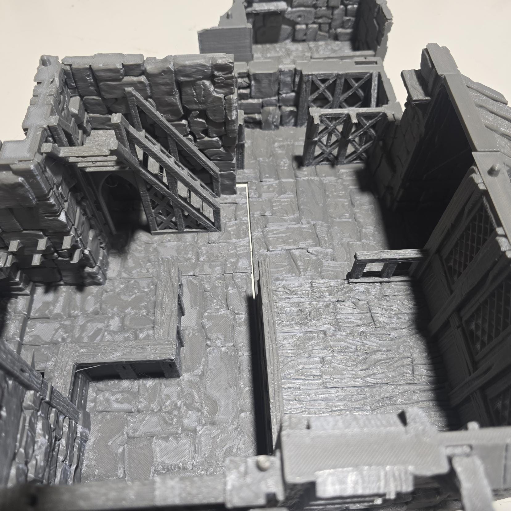 The Knights Keep Inn: Medieval Tavern & Fortress 28MM Tabletop Terrain