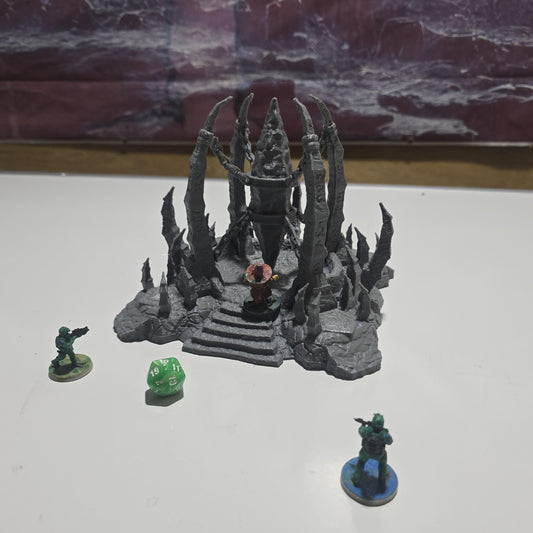 Chaos Altar – 28mm Fantasy Ritual Terrain, 3D Printed Unpainted PLA