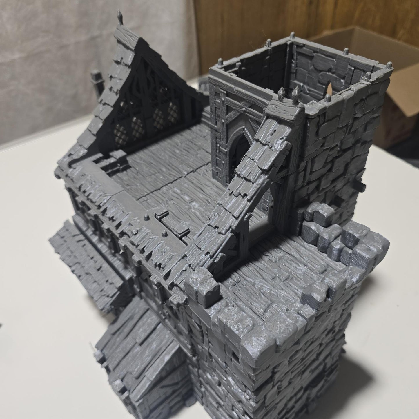 The Knights Keep Inn: Medieval Tavern & Fortress 28MM Tabletop Terrain