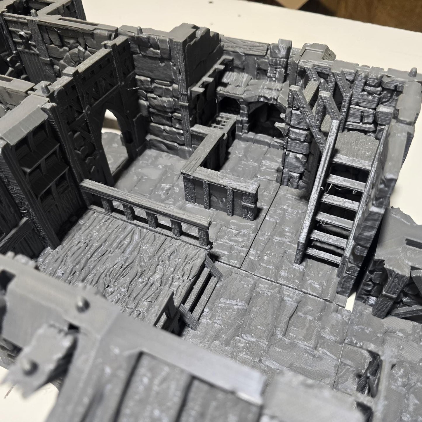 The Knights Keep Inn: Medieval Tavern & Fortress 28MM Tabletop Terrain
