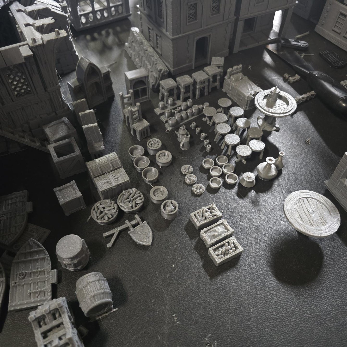 The Knights Keep Inn: Medieval Tavern & Fortress 28MM Tabletop Terrain